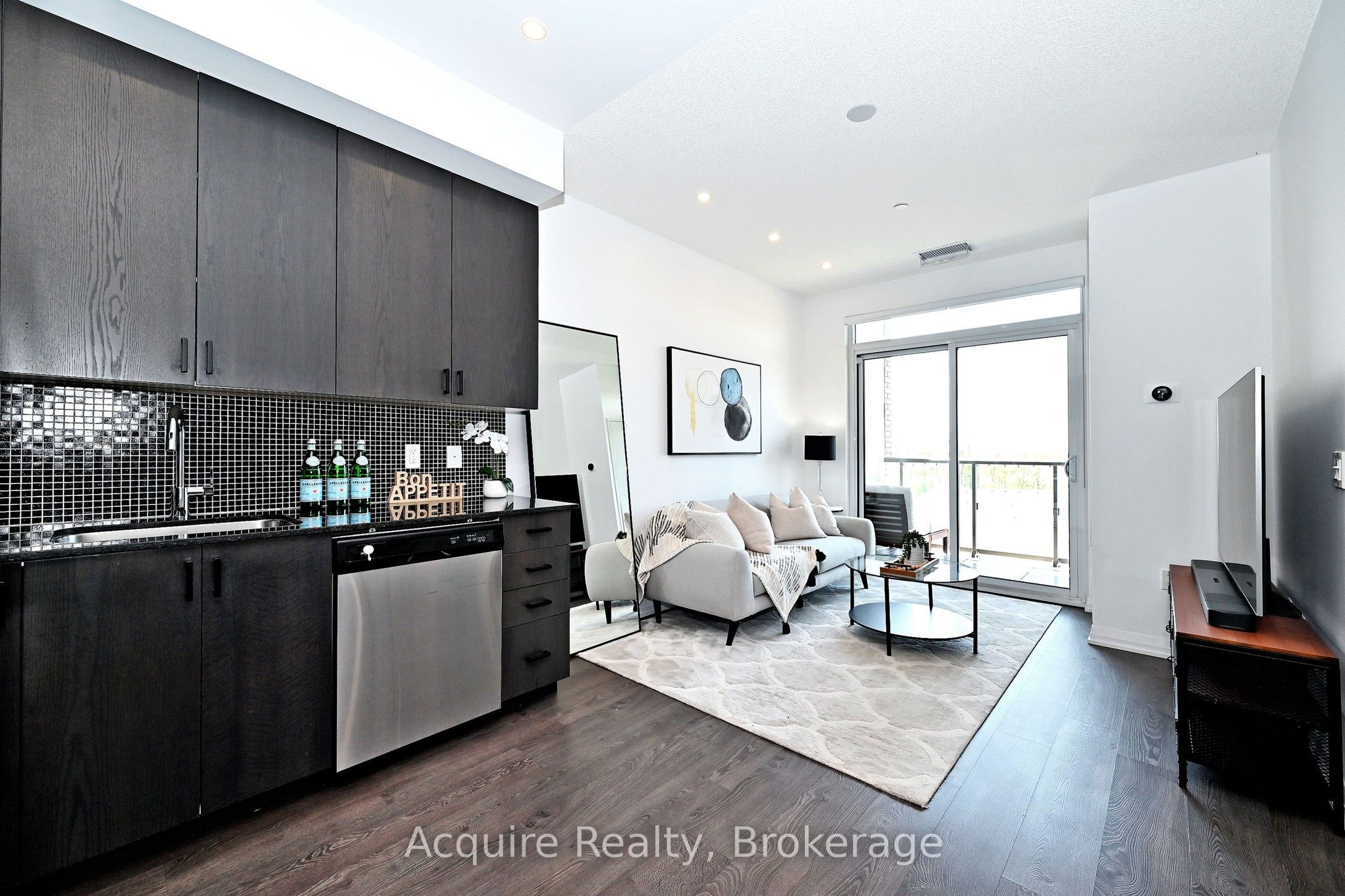 9560 Markham Road 702, Markham, ON L6E 0T9 photo 5