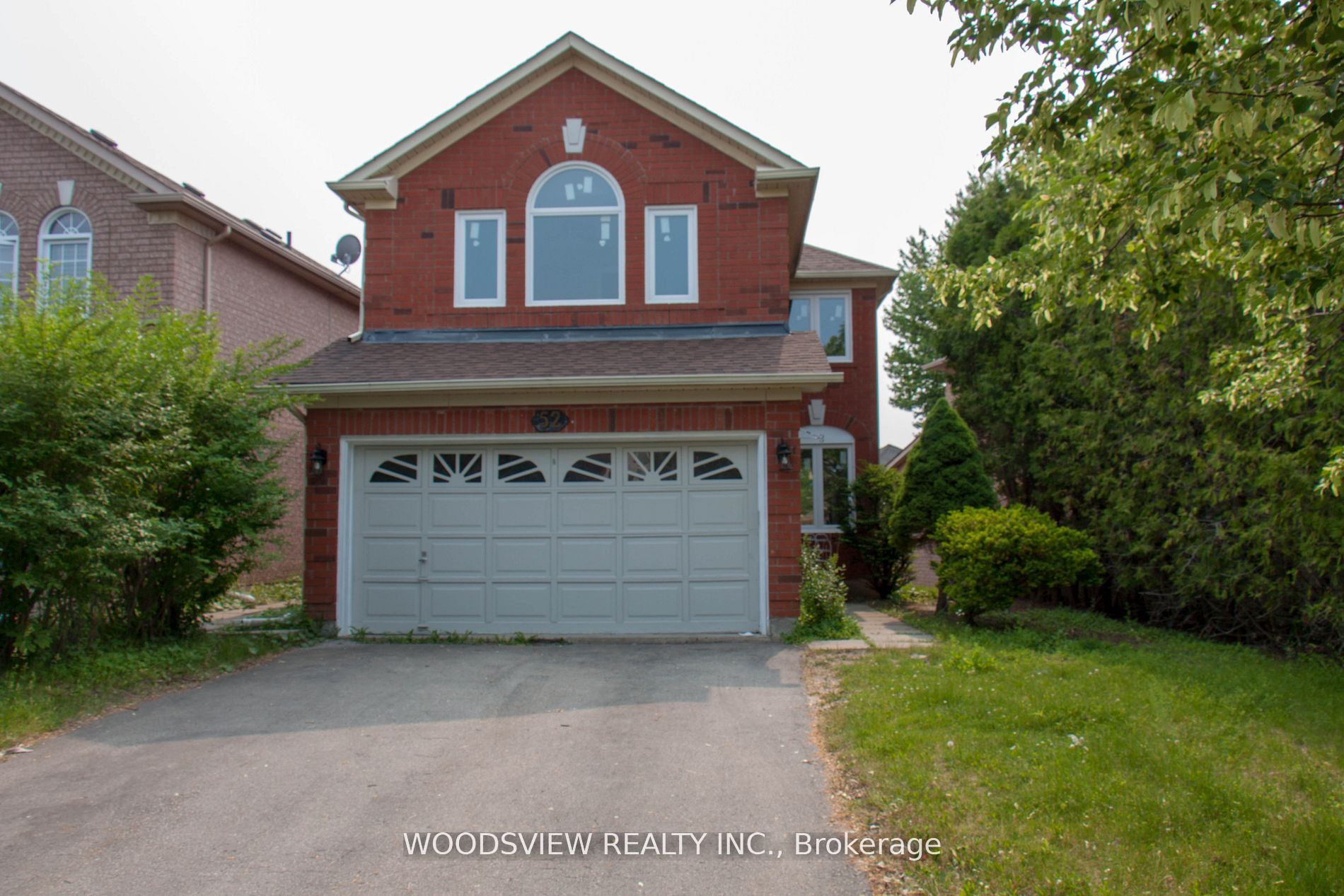 52 Rush Road (Main &Upper Floor), Aurora, ON L4G 7G5