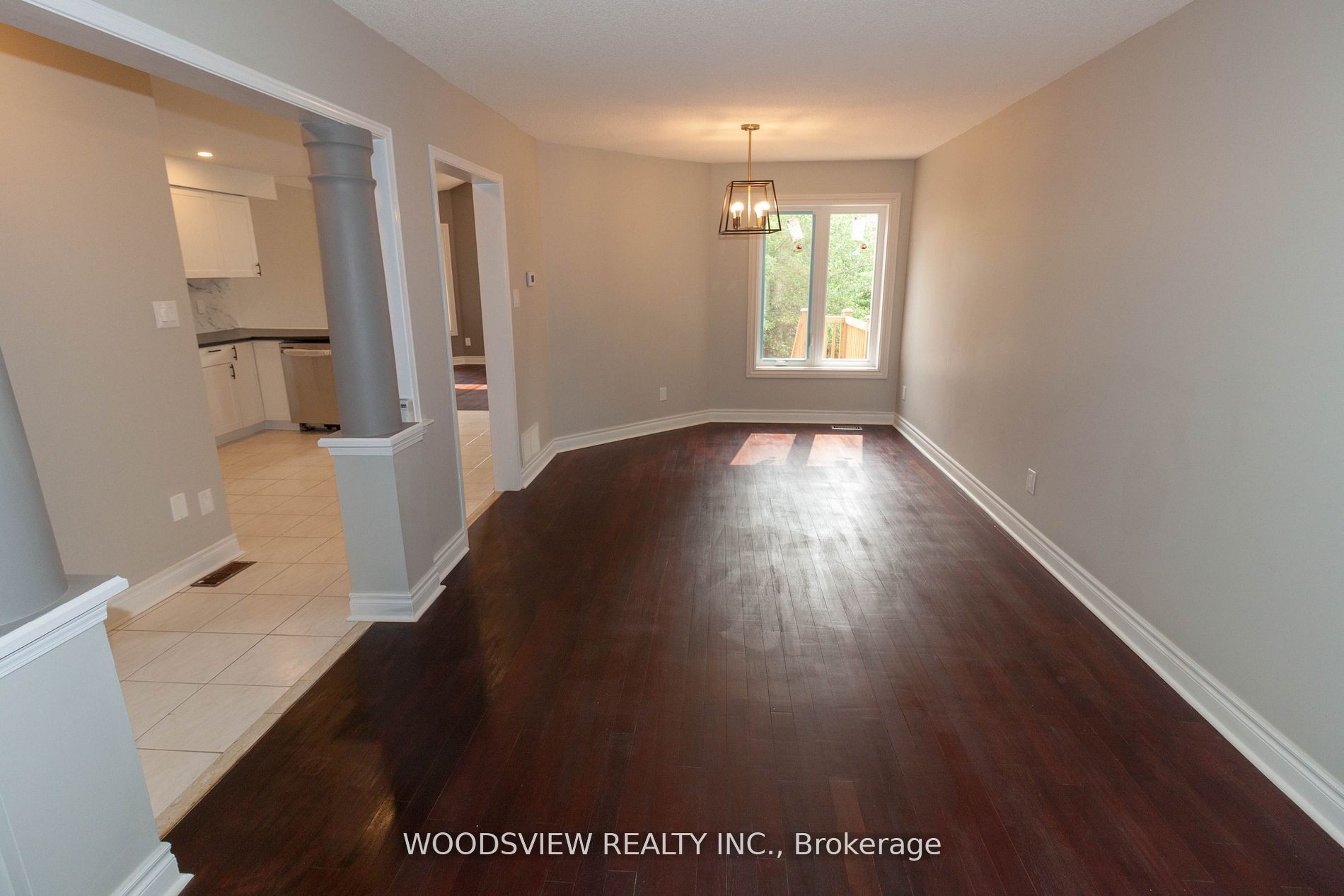 52 Rush Road (Main &Upper Floor), Aurora, ON L4G 7G5 photo 4