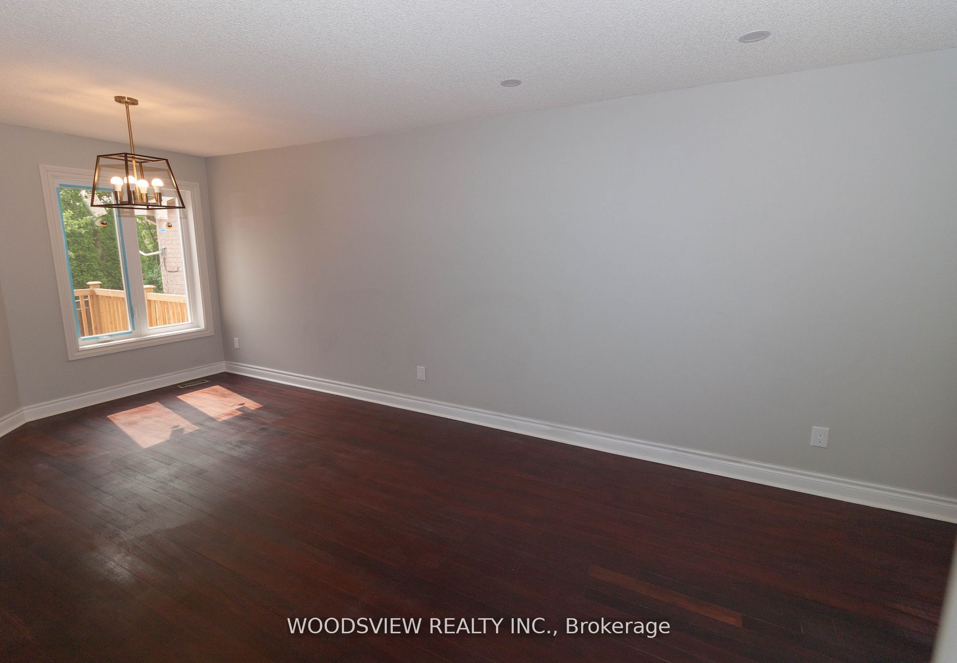 52 Rush Road (Main &Upper Floor), Aurora, ON L4G 7G5 photo 5