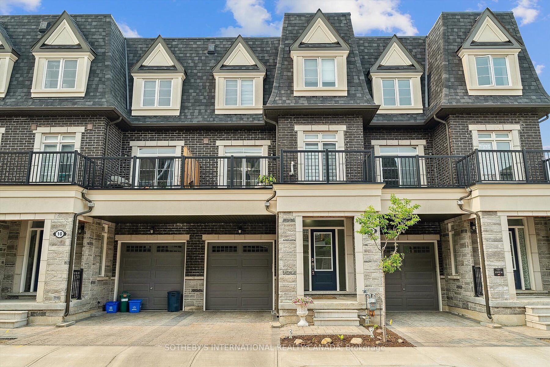 12 Deep River Lane S, Richmond Hill, ON L4C 5S4 photo 3