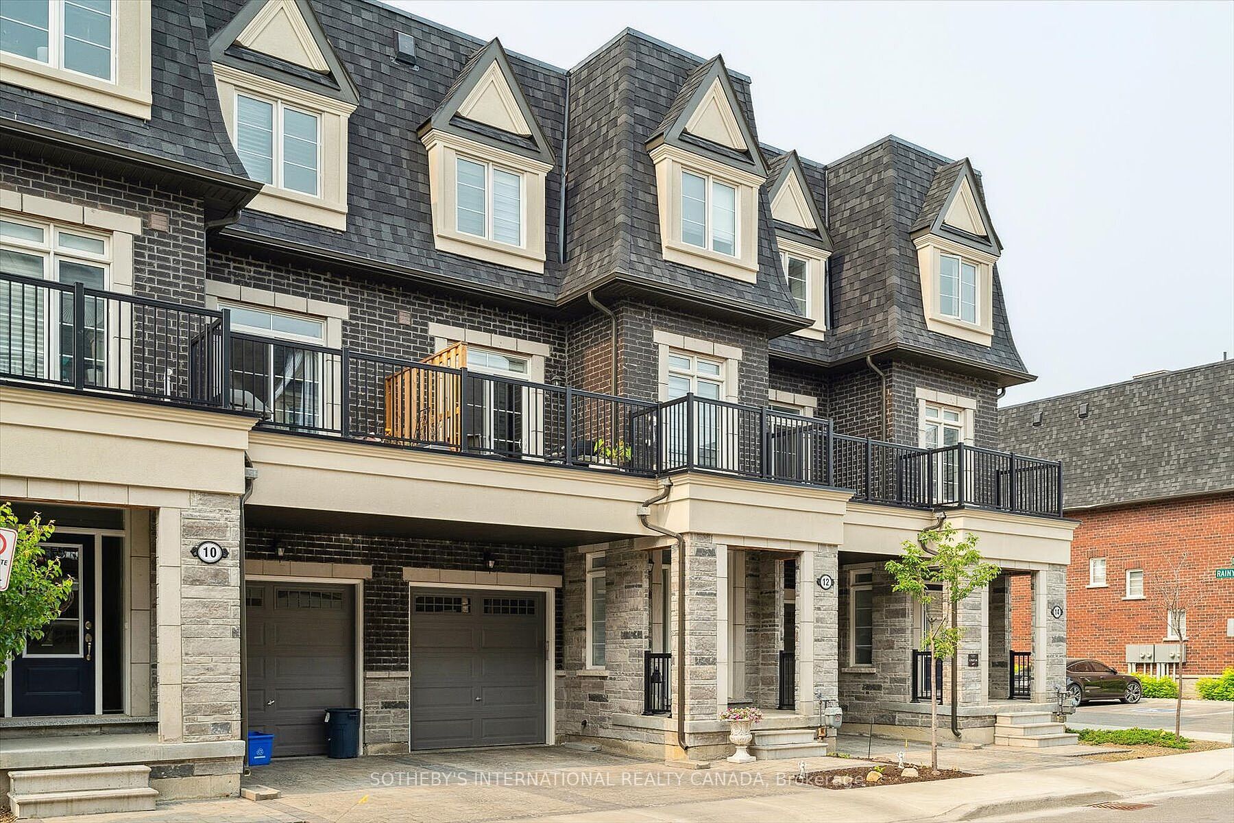 12 Deep River Lane S, Richmond Hill, ON L4C 5S4 photo 4