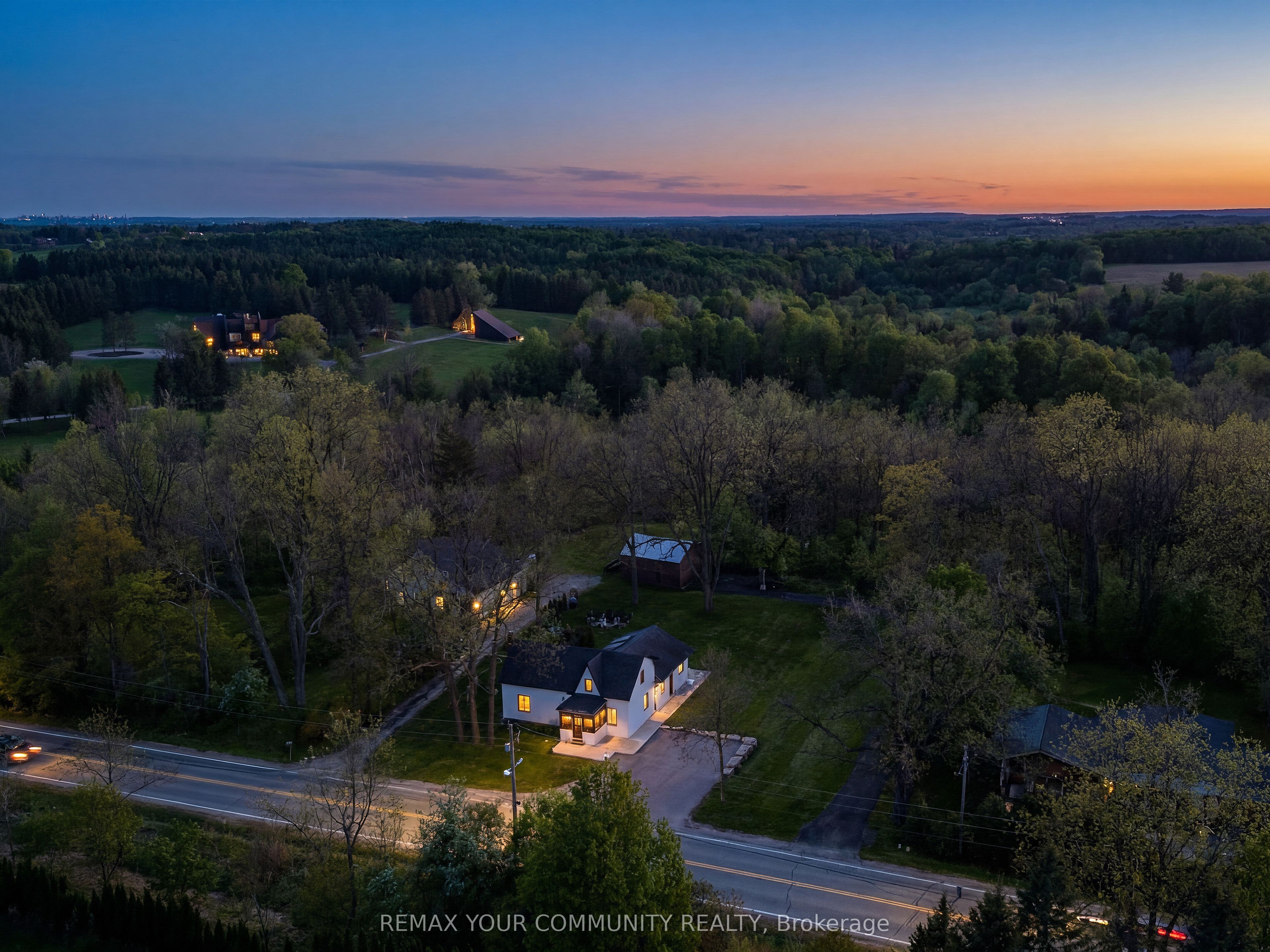 12768 Weston Road, King, ON L7B 1K4 photo 2