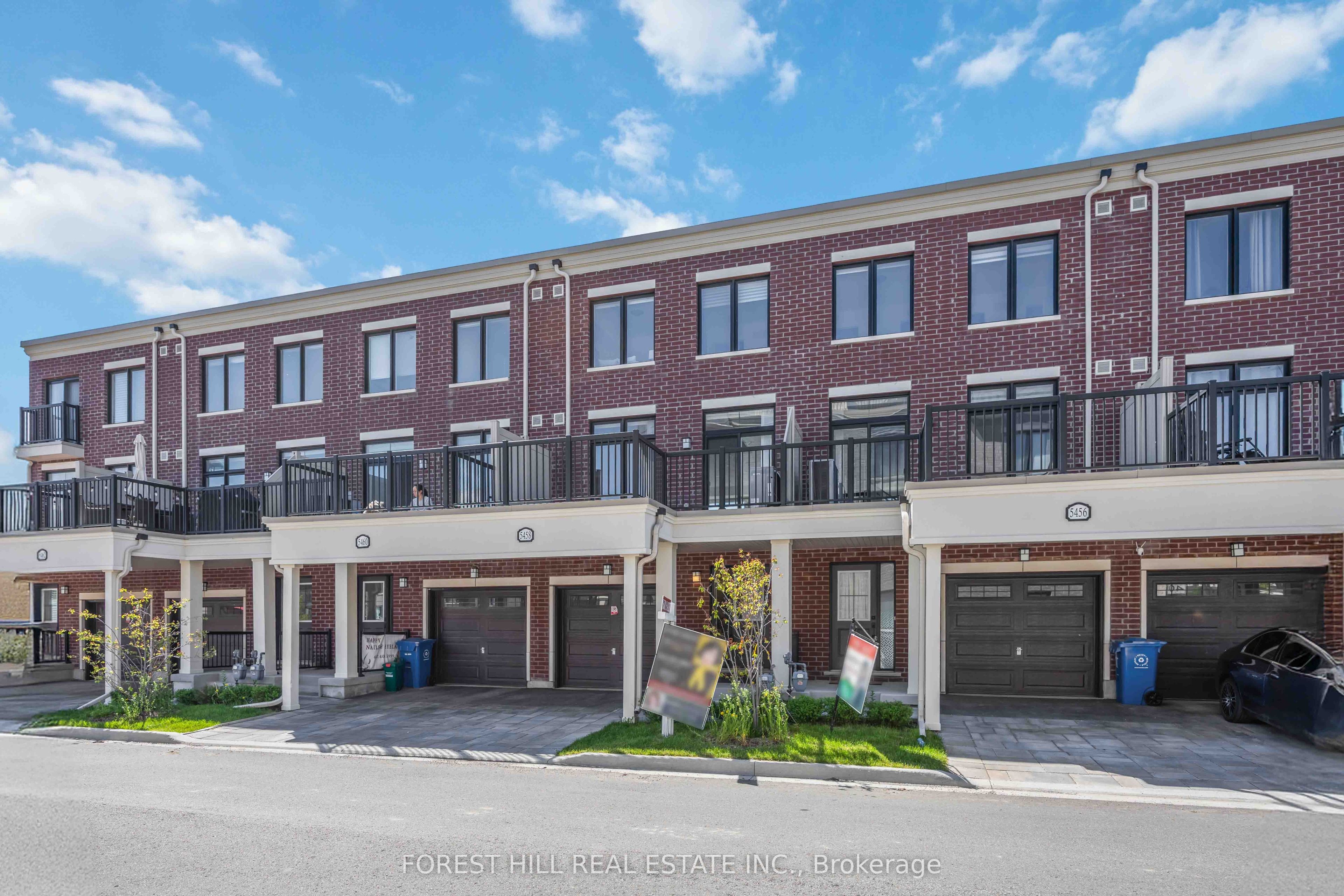 5458 Main Street, Whitchurch-Stouffville, ON L4A 4W8