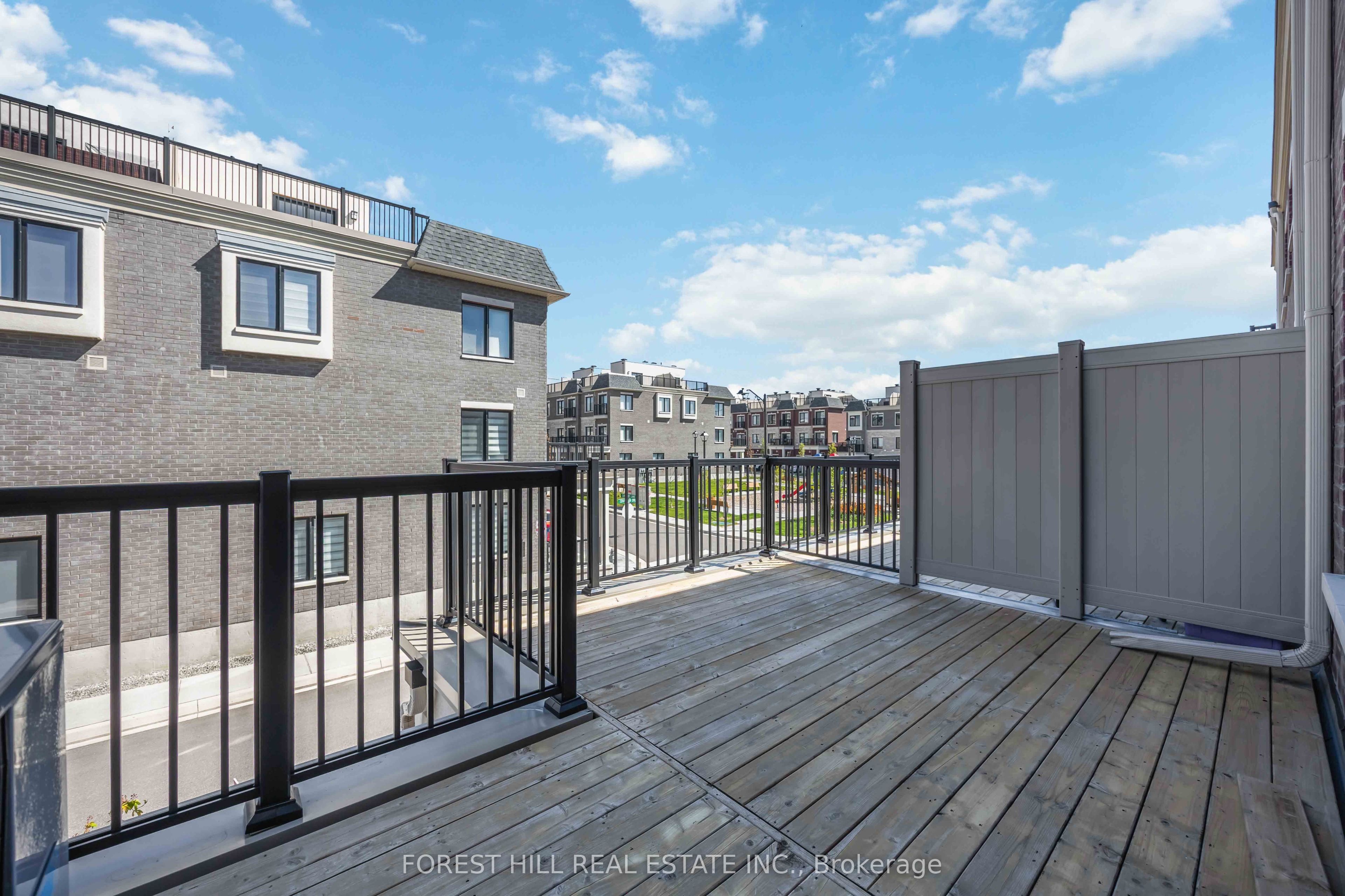 5458 Main Street, Whitchurch-Stouffville, ON L4A 4W8 photo 2