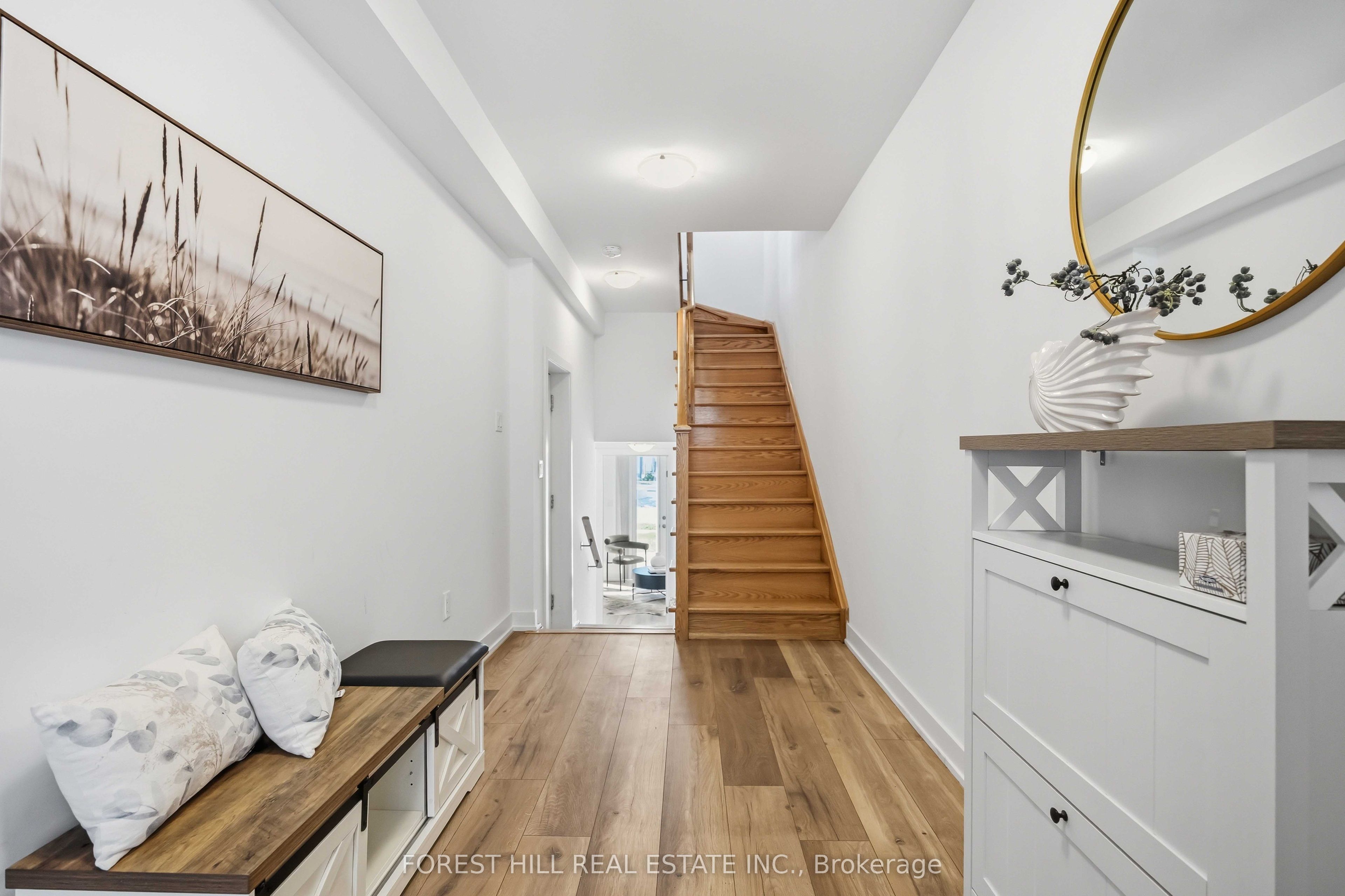 5458 Main Street, Whitchurch-Stouffville, ON L4A 4W8 photo 4
