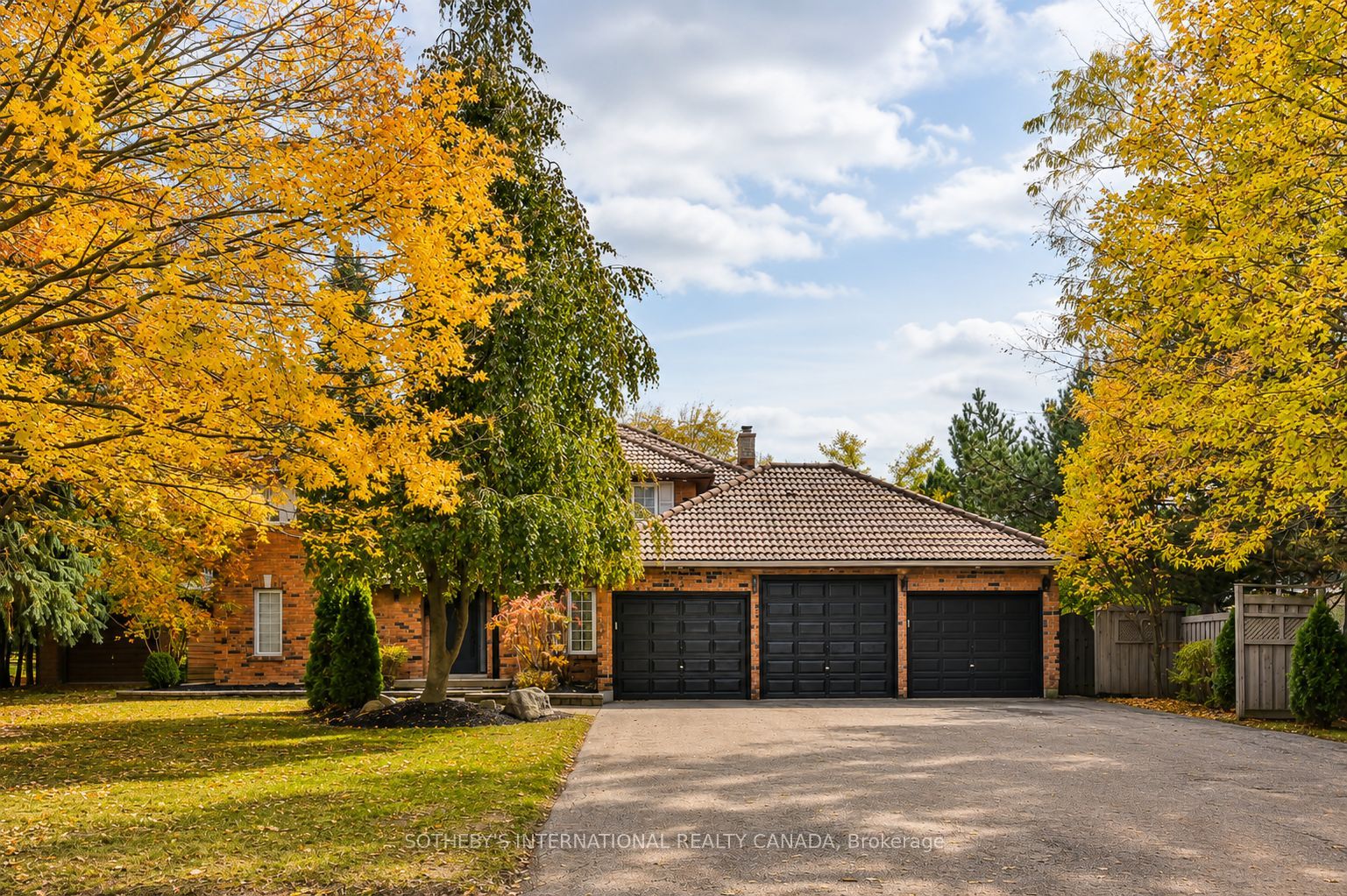 23 Hill Farm Road, King, ON L0G 1N0 photo 2
