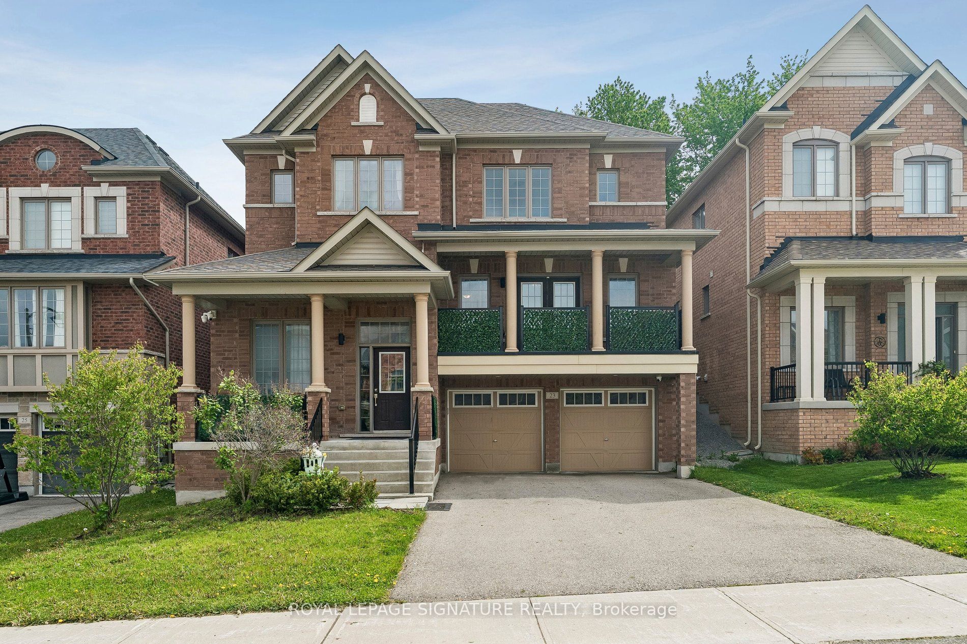 23 Cyprus Glen, East Gwillimbury, ON L9N 0S9 photo 2