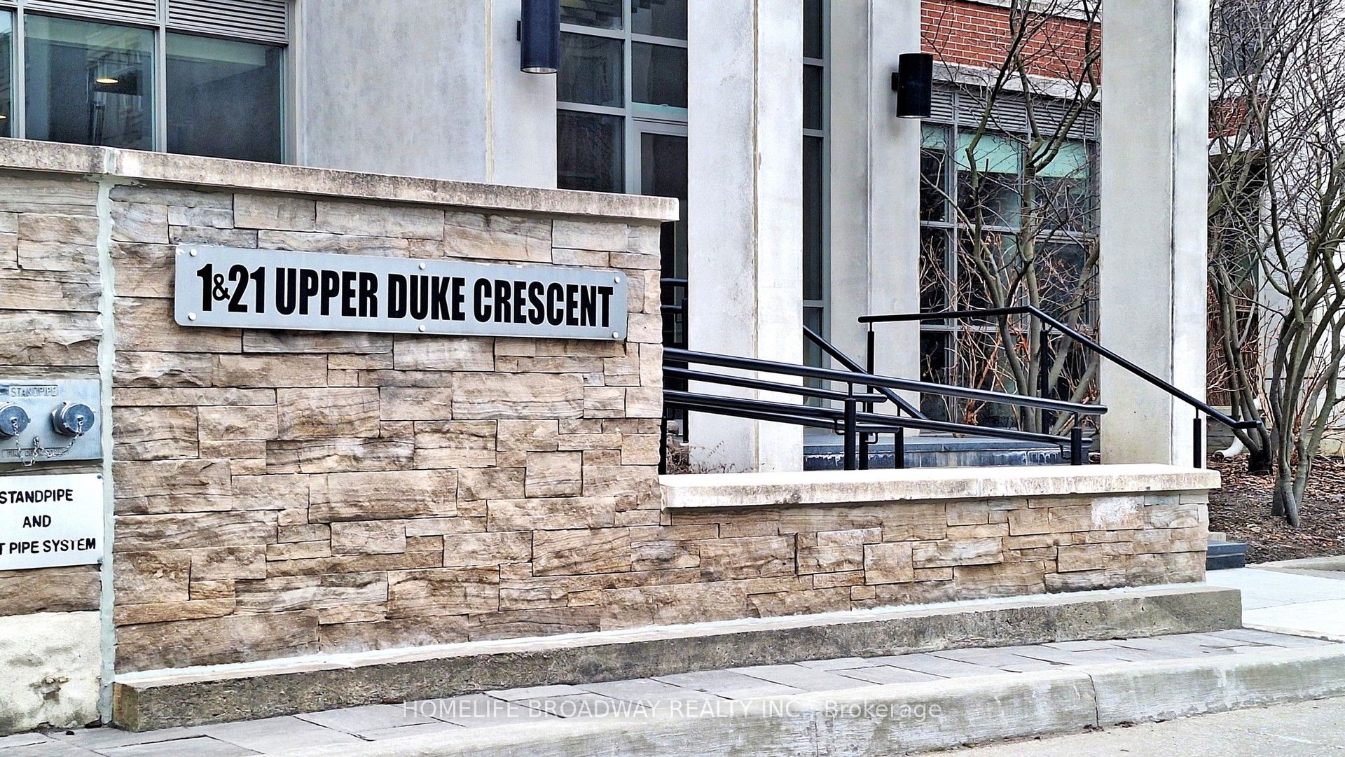 1 Upper Duke Crescent 806, Markham, ON L6G 0B6 photo 4