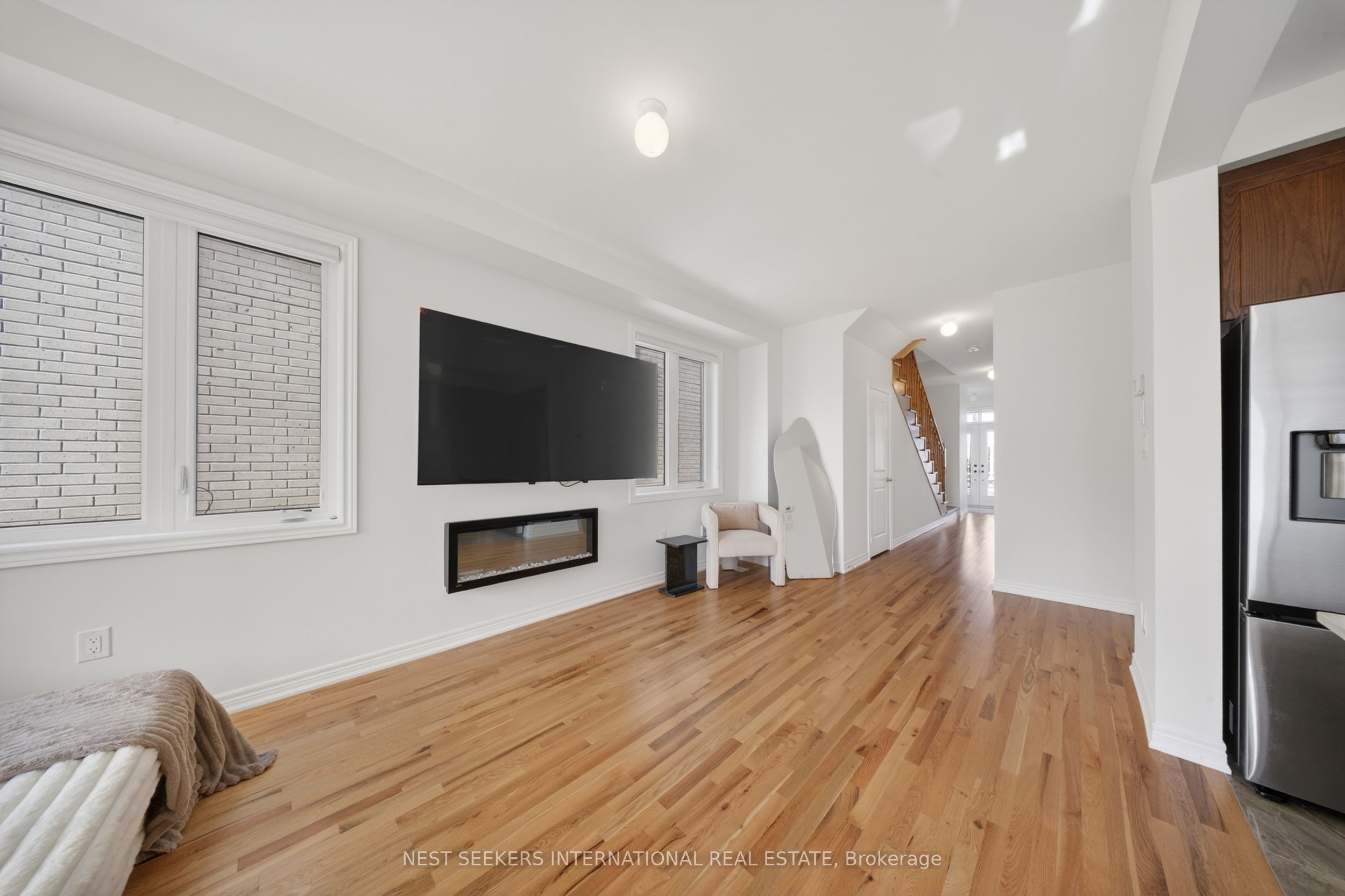 110 Hartington Street, Vaughan, ON L4H 5J7 photo 4