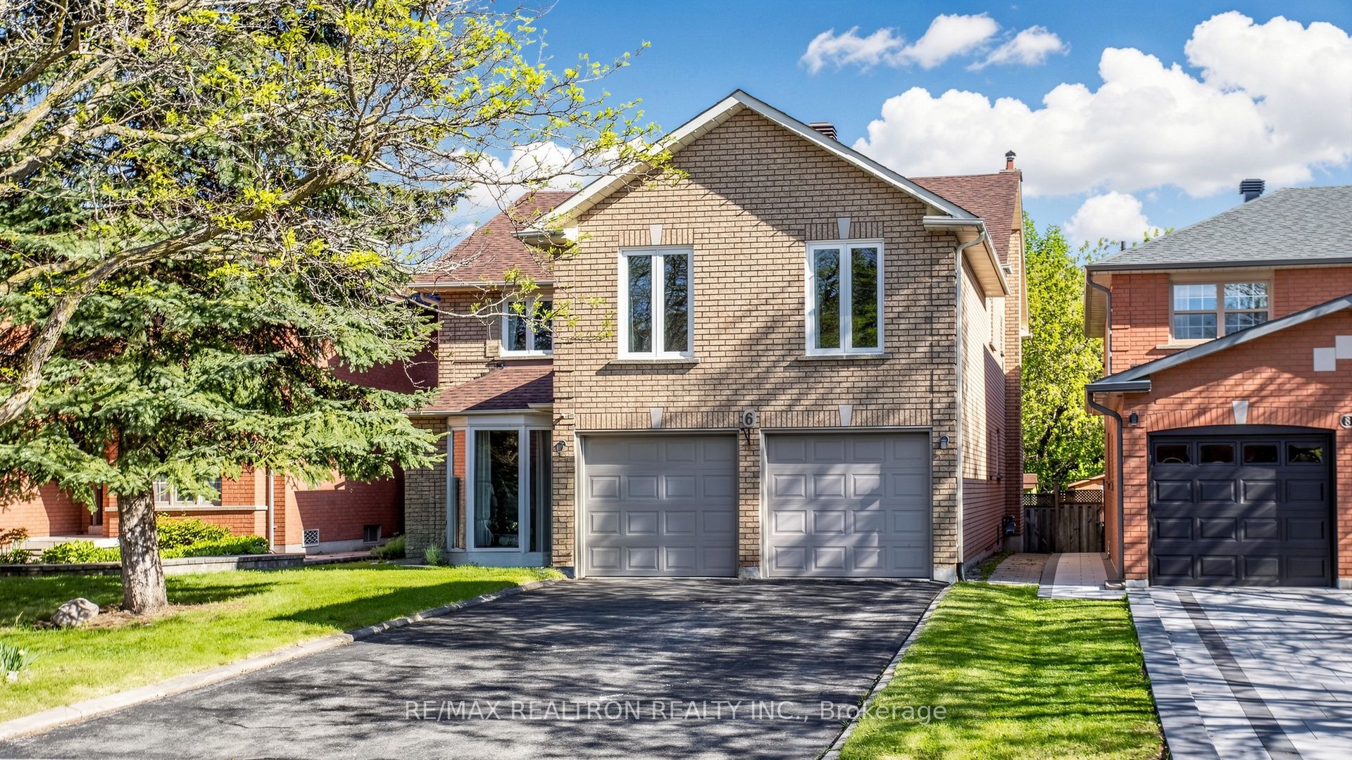 6 Loyal Blue Crescent, Richmond Hill, ON L4S 1A2 photo 5