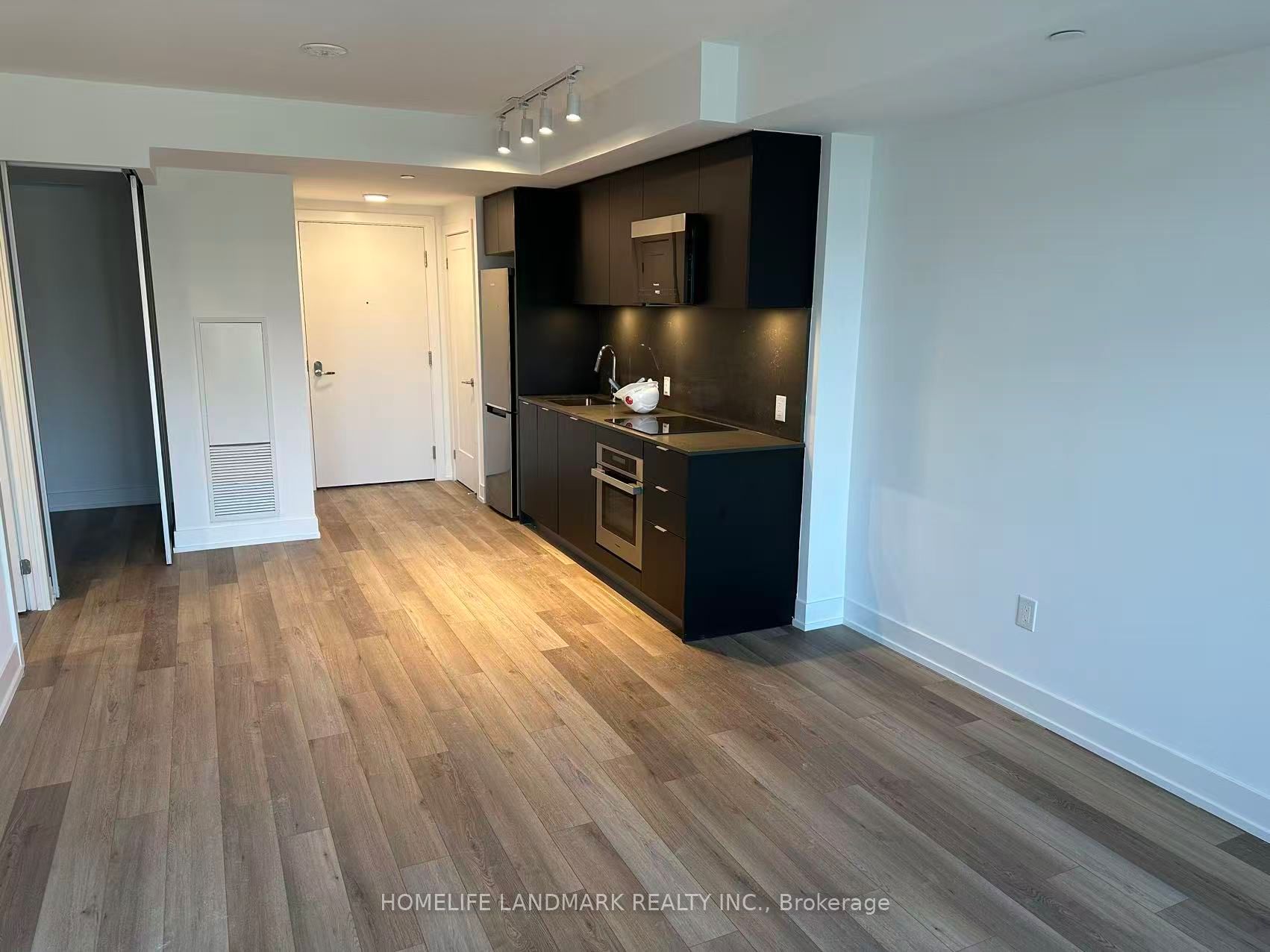 9 Clegg Road 1012, Markham, ON L6G 0H3 photo 2
