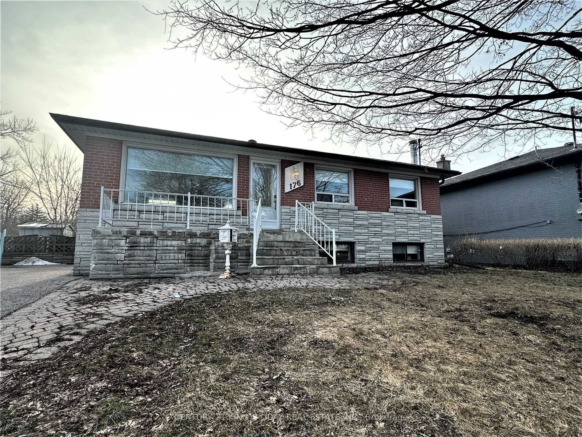 176 Felix Road, Richmond Hill, ON L4C 3M9