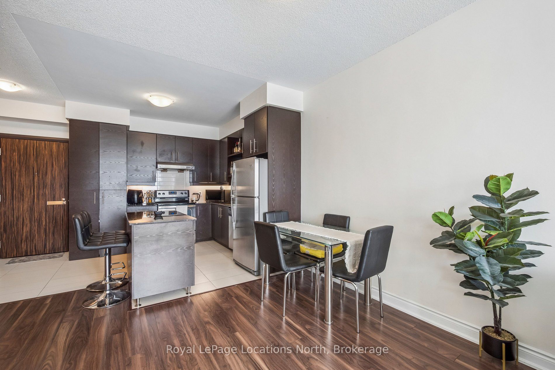 277 South Park Road 810, Markham, ON L3T 0B7 photo 5