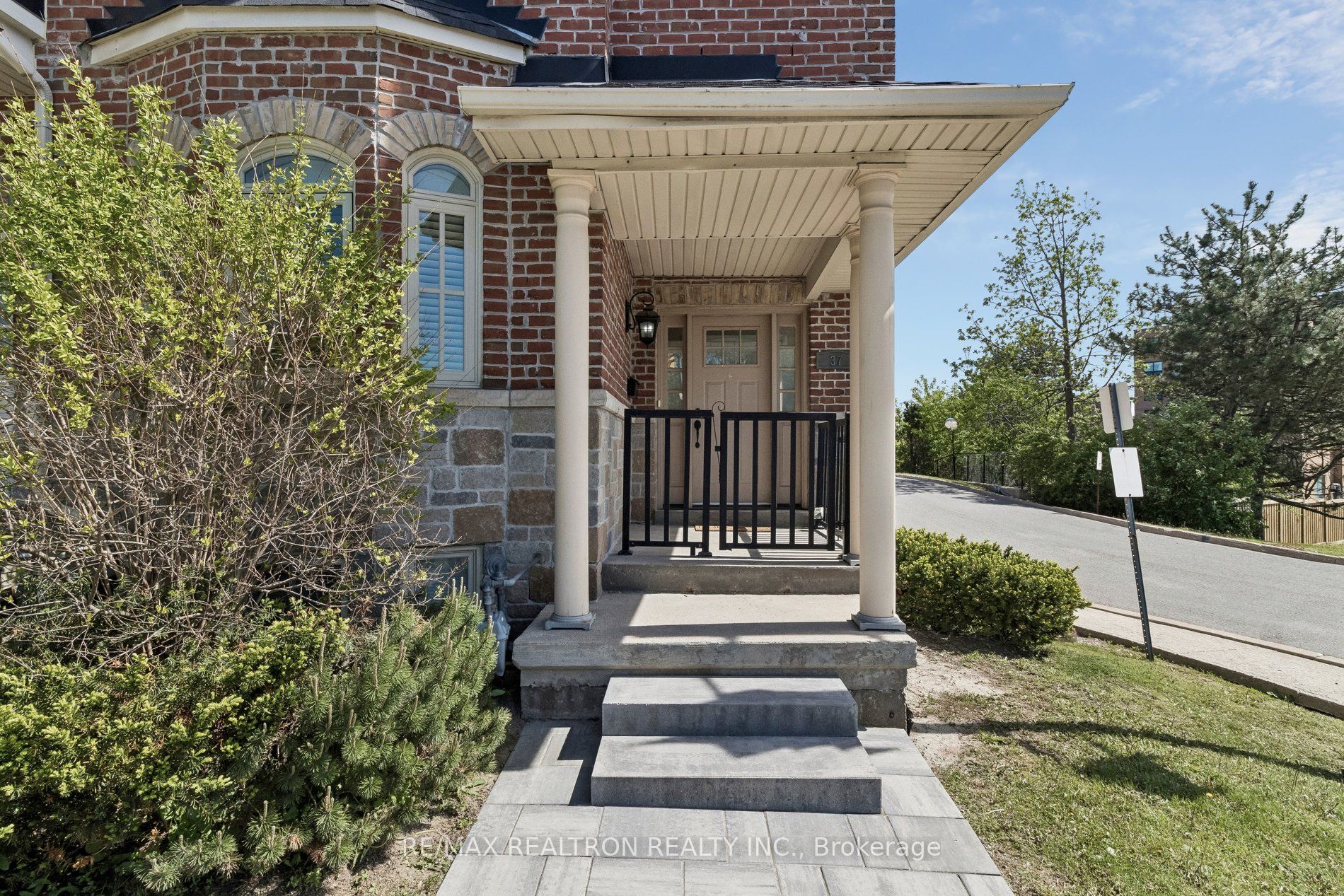 37 Bullock Drive, Markham, ON L3P 8P1 photo 3