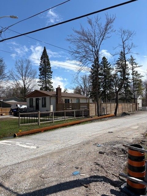 661 9TH Line, Innisfil, ON L9S 3X6 photo 4