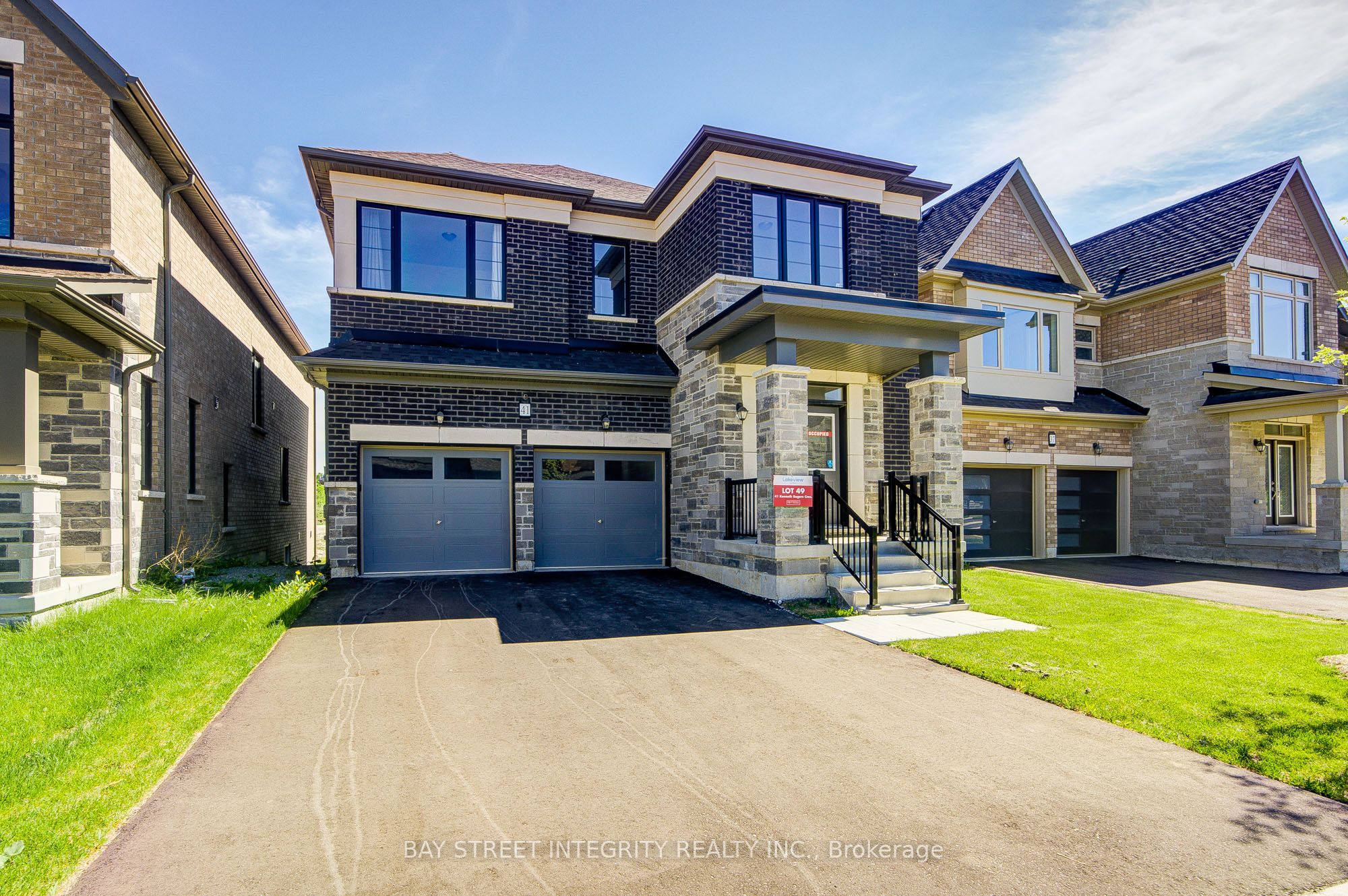 41 Kenneth Rogers Crescent, East Gwillimbury, ON L9N 0S3 photo 2