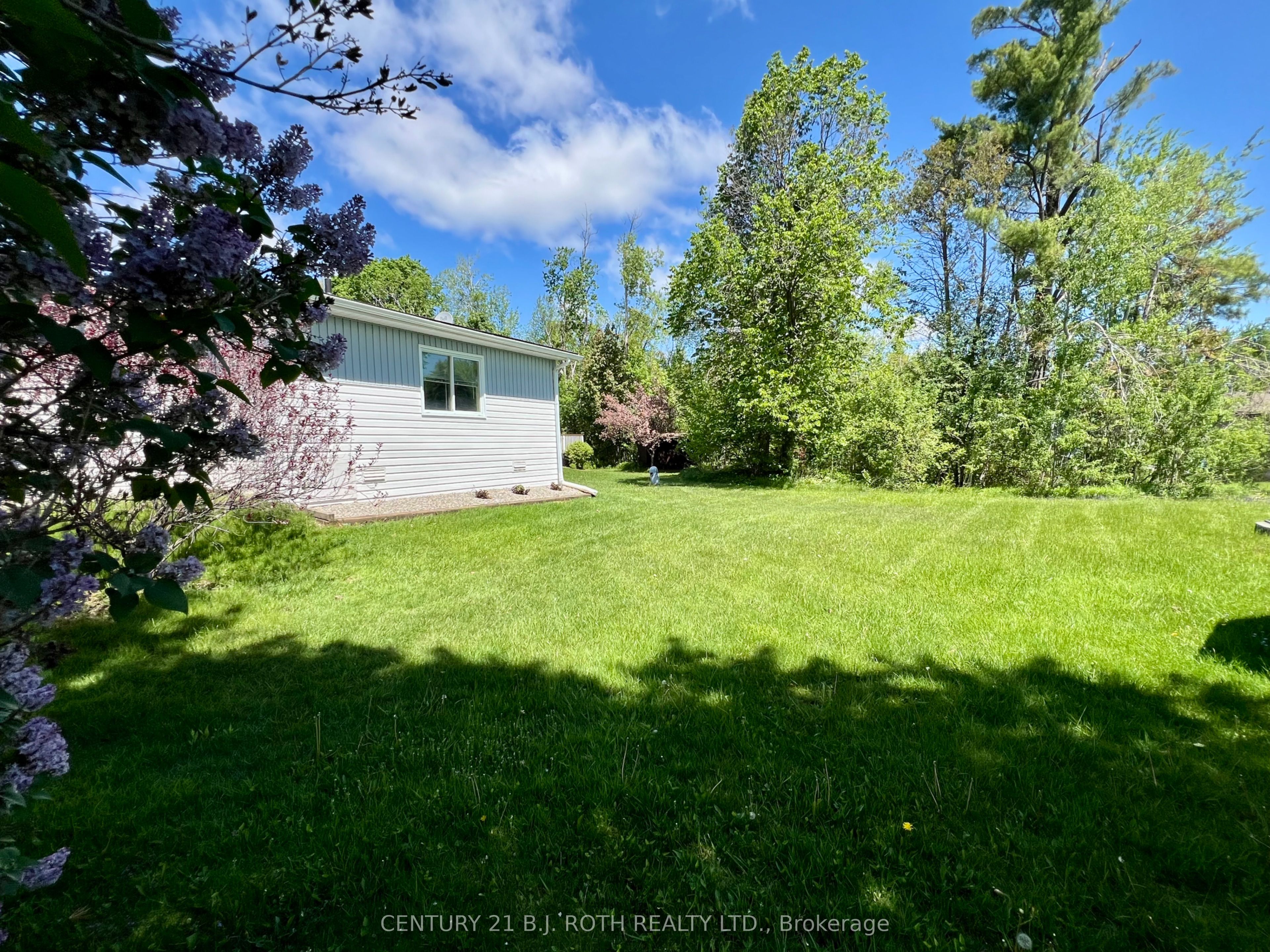 1 Nectarine Court, Innisfil, ON L9S 1M4 photo 2