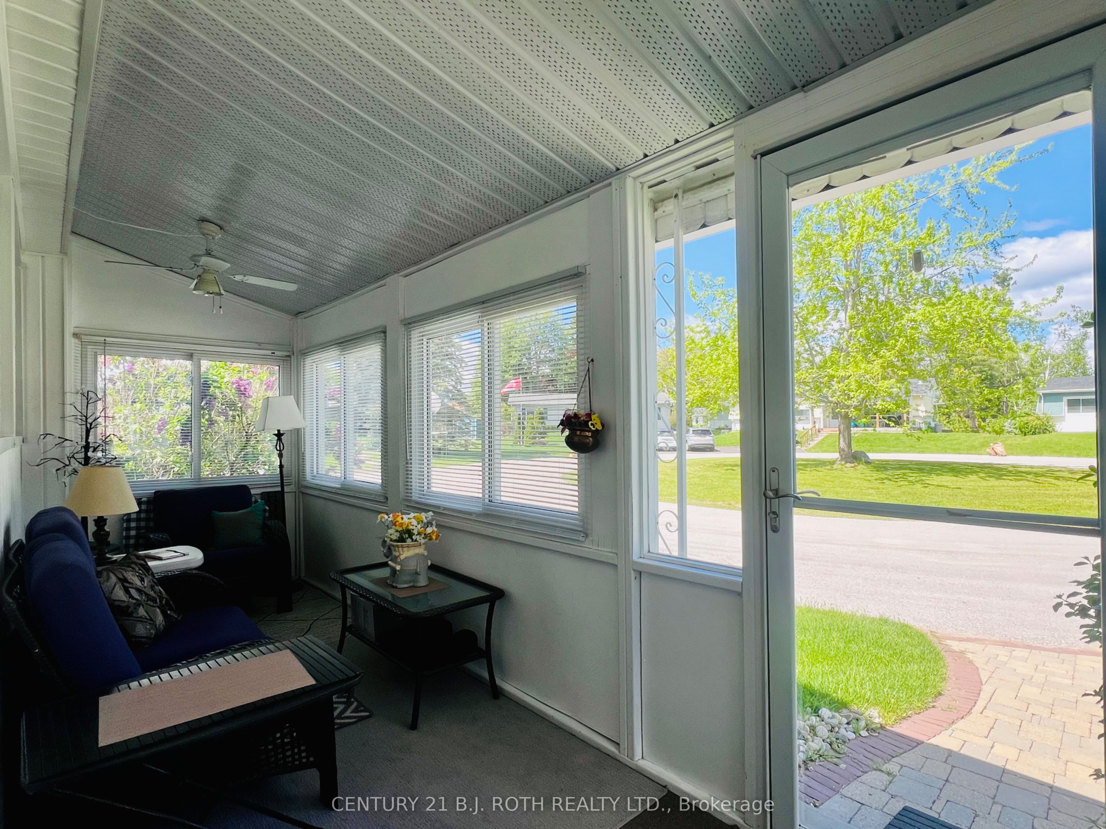 1 Nectarine Court, Innisfil, ON L9S 1M4 photo 3