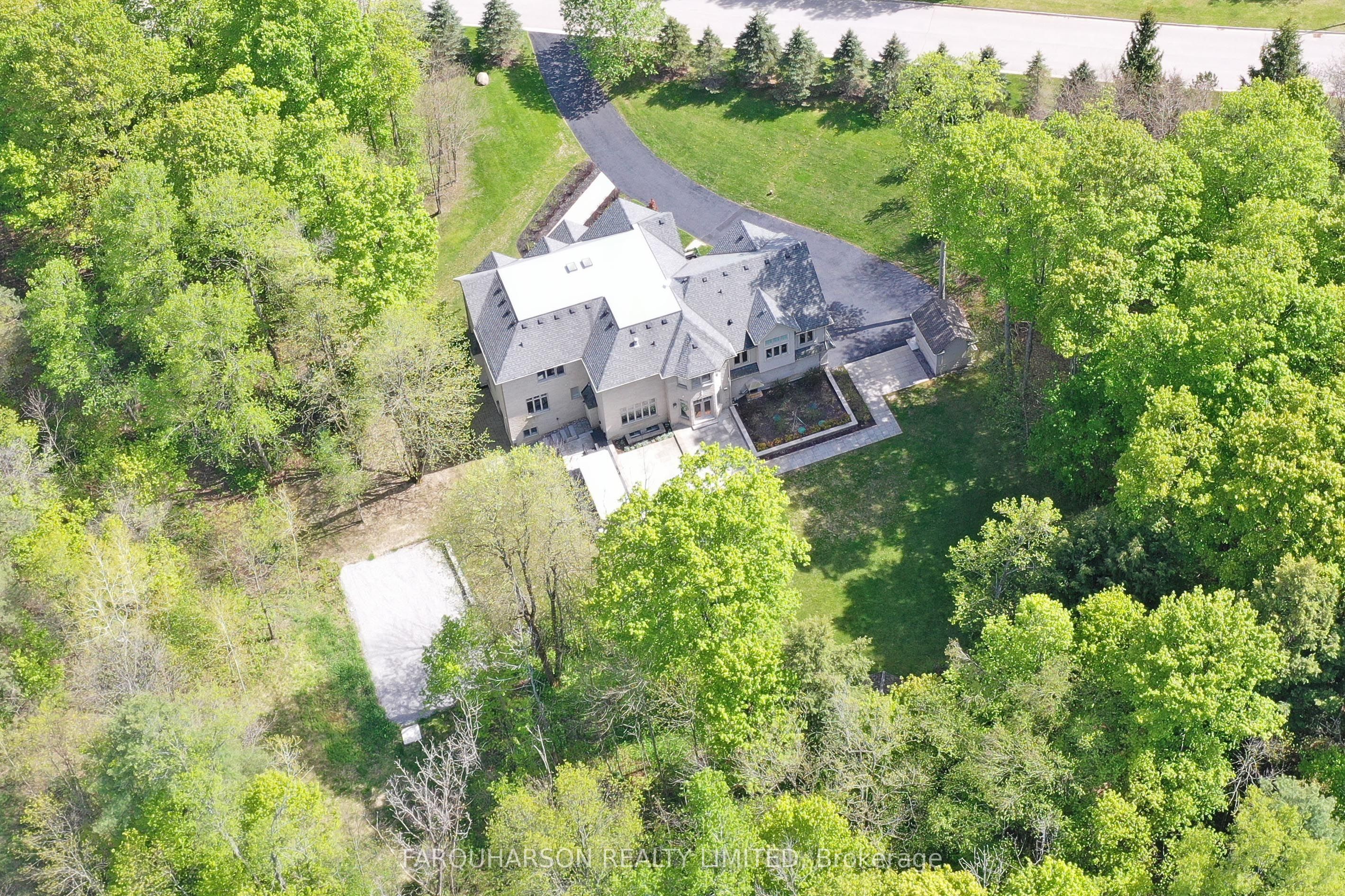 19 Glenhill Trail, Whitchurch-Stouffville, ON L4A 1L9 photo 2
