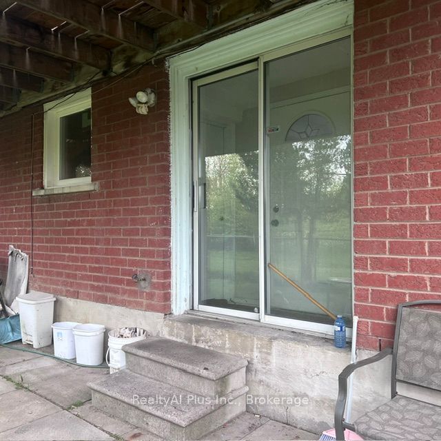 210 Doubtfire Crescent walk-out basement, Markham, ON L3S 3V7 photo 4