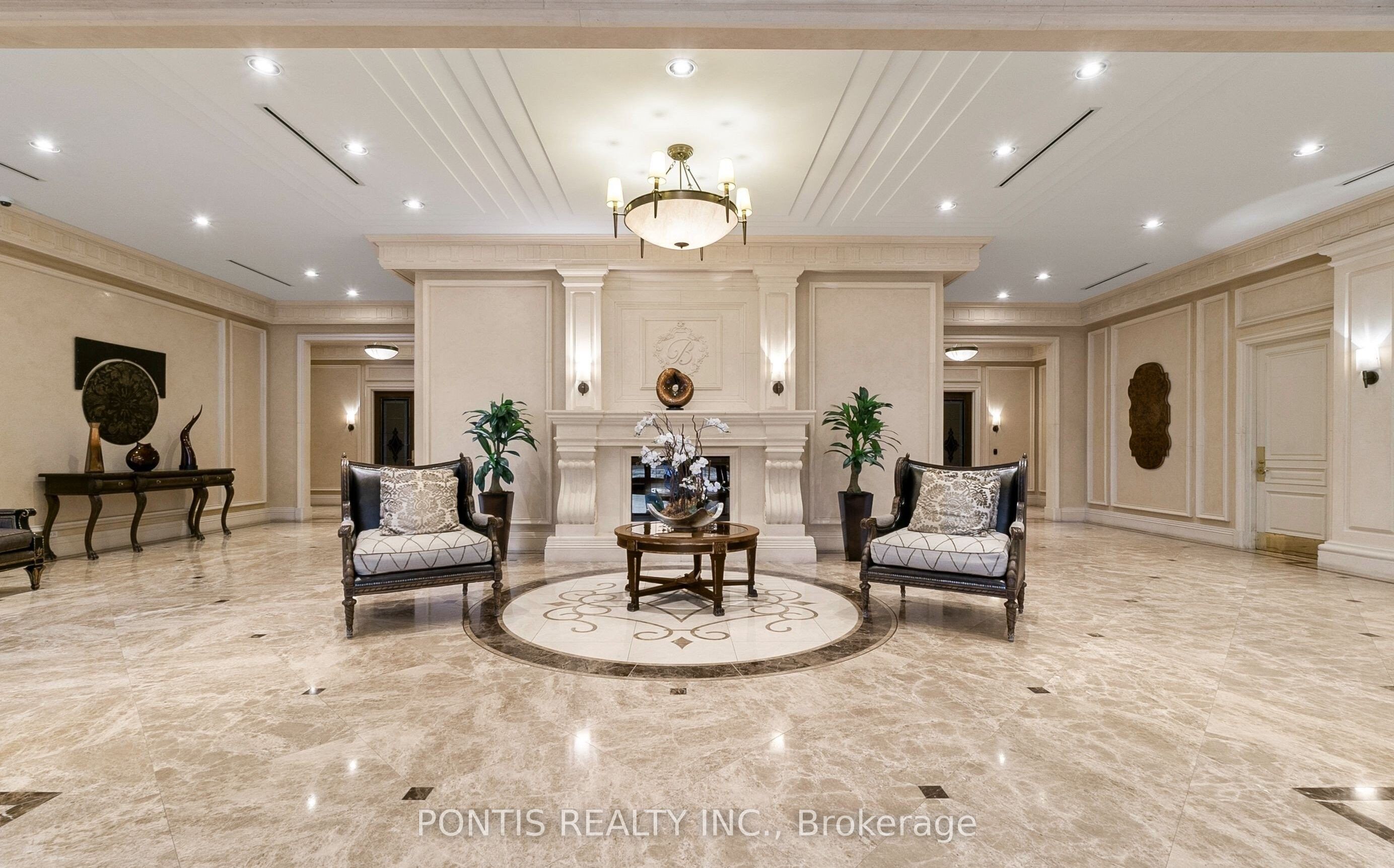 9235 Jane Street 412, Vaughan, ON L6A 0J8 photo 3