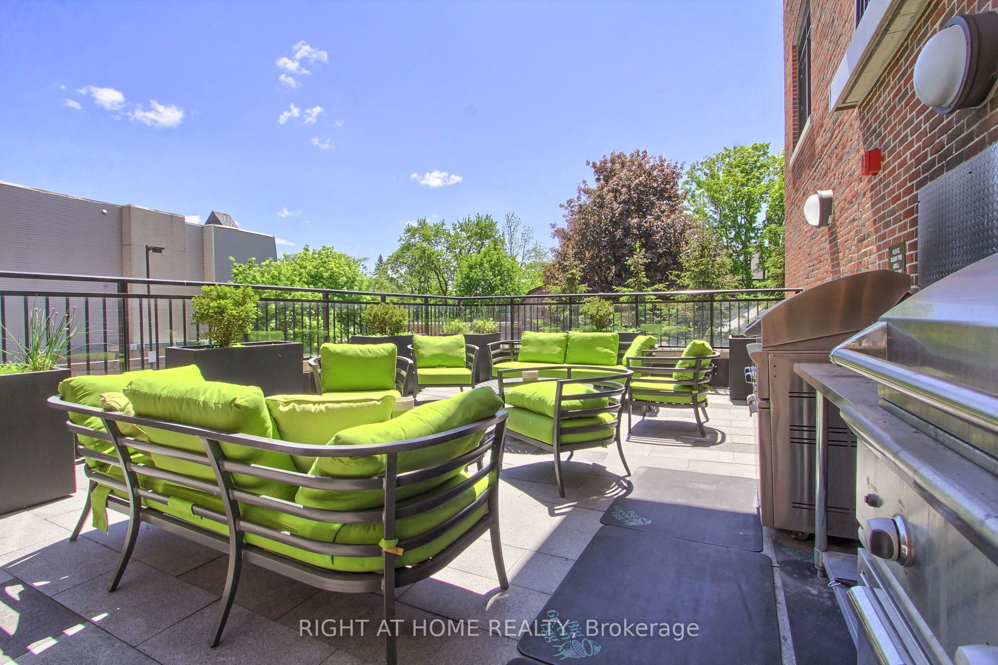 6235 Main Street 310, Whitchurch-Stouffville, ON L4A 4R3 photo 5