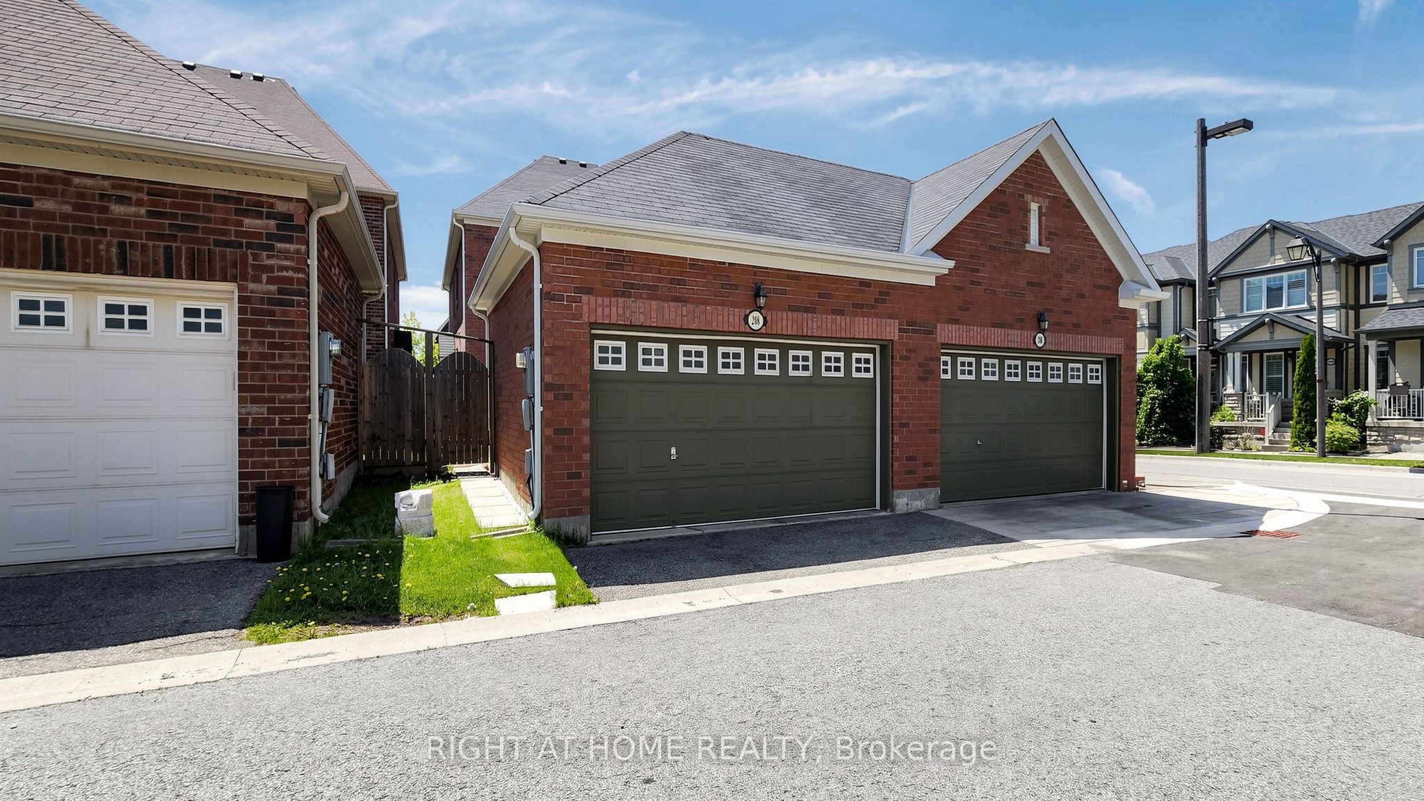 208 Cornell Park Avenue, Markham, ON L6B 0R1 photo 4