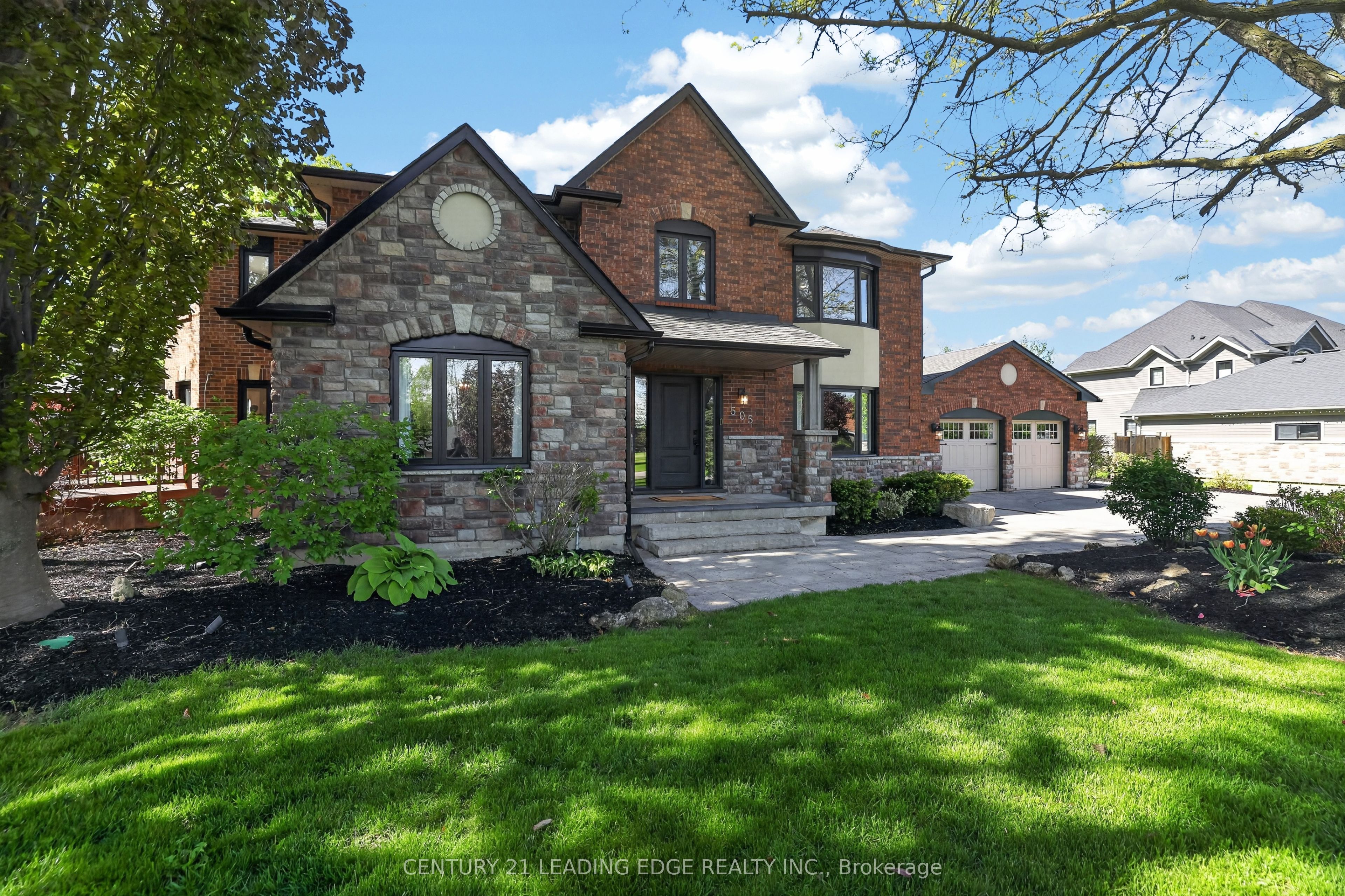 505 Aintree Drive, Whitchurch-Stouffville, ON L4A 7H5 photo 2