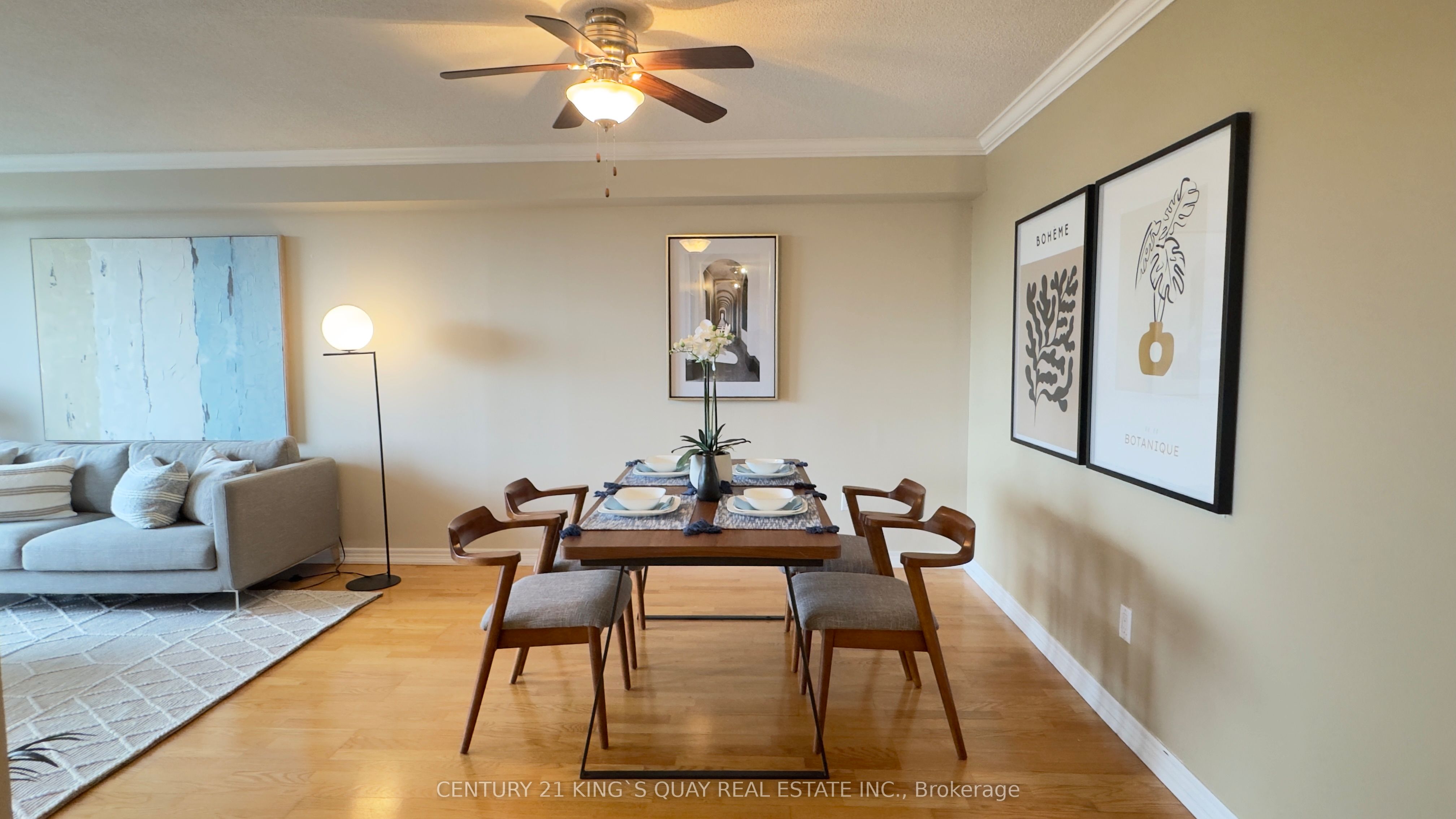 30 Harding Boulevard W 401, Richmond Hill, ON L4C 9M3 photo 5
