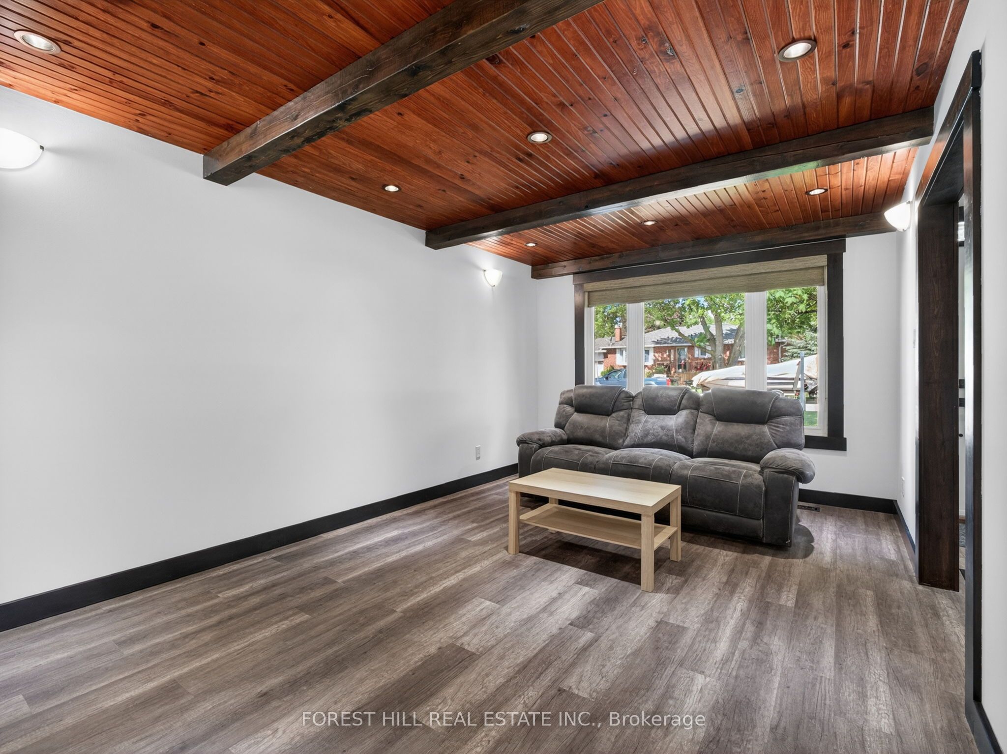 35 Townsend Avenue, Bradford West Gwillimbury, ON L3Z 1X9 photo 5