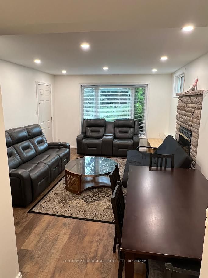 154 Oakcrest Drive Bsmt, Georgina, ON L4P 3H4 photo 3