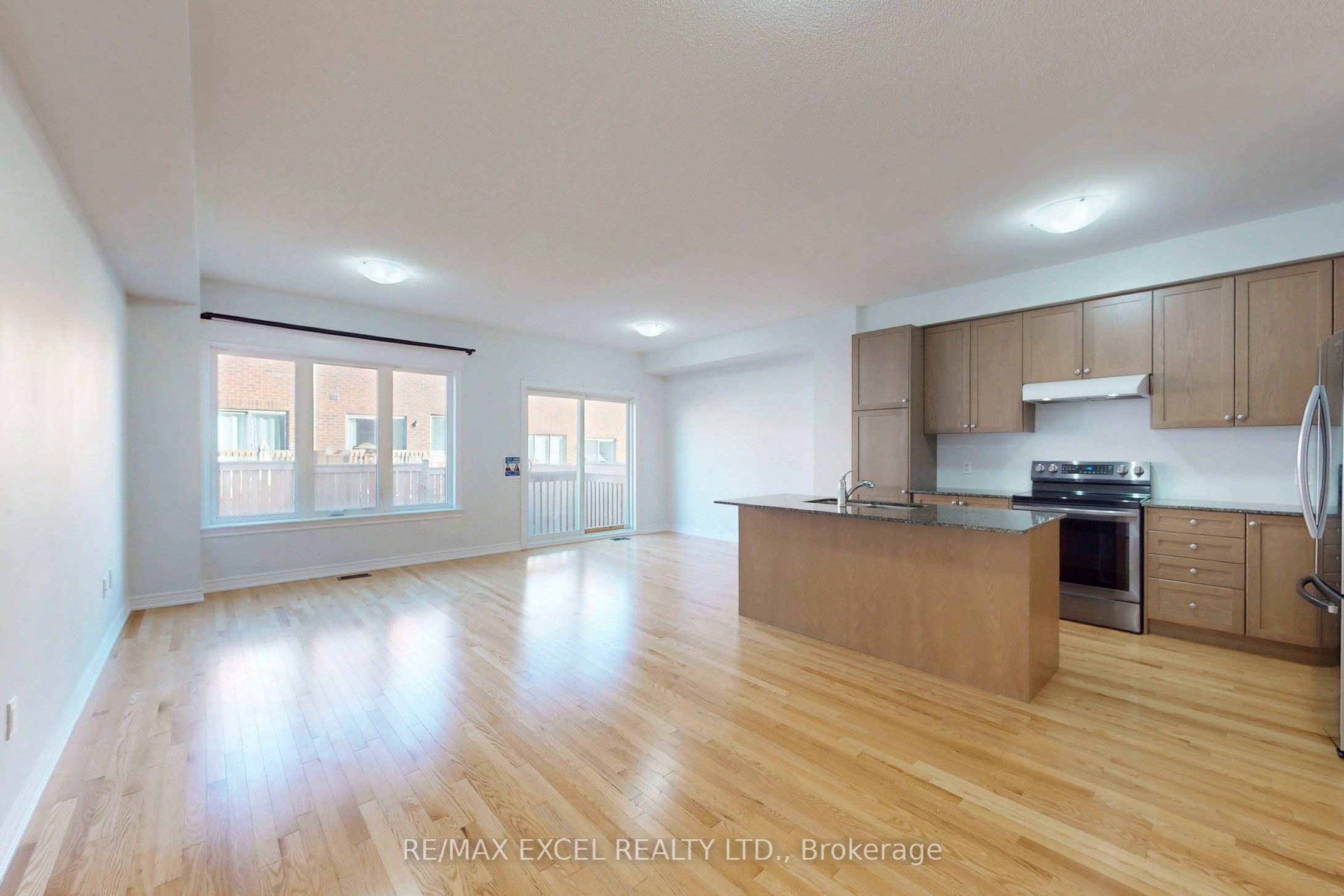 14 TWINFLOWER Lane, Richmond Hill, ON L4E 1E7 photo 3