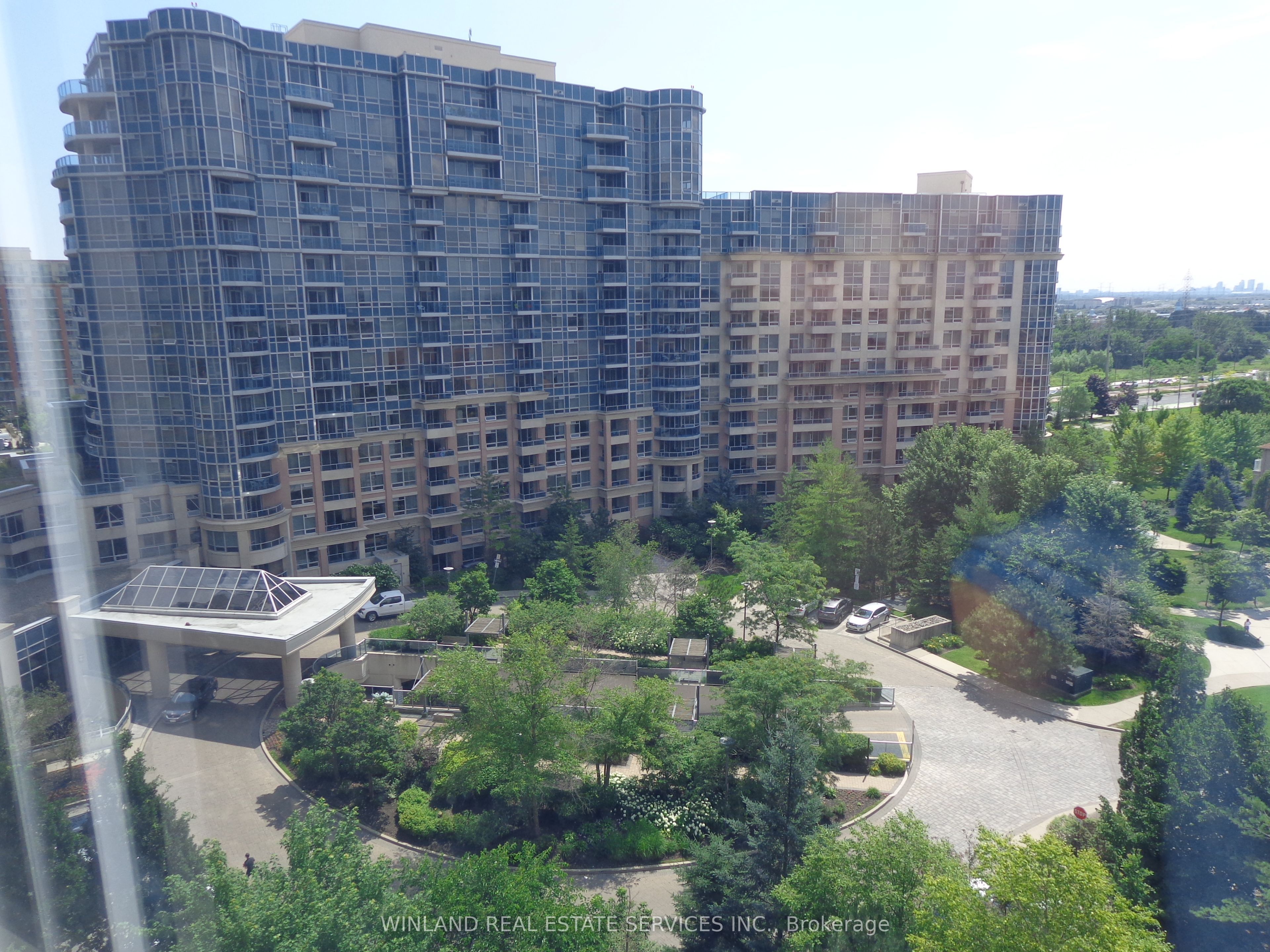 33 Cox Boulevard 1106, Markham, ON L3R 8A6 photo 2
