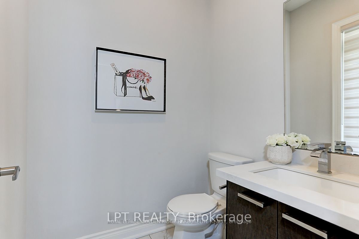 12 Baleberry Crescent, East Gwillimbury, ON L9N 0P2 photo 4