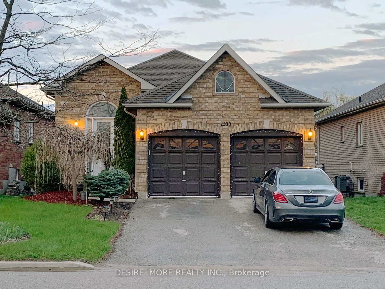1200 Gina Street, Innisfil, ON L9S 4Z5