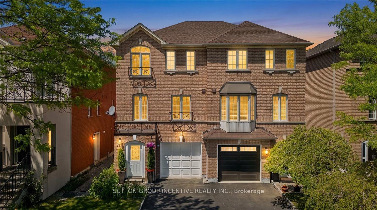 97 Yellowood Circle, Vaughan, ON L4J 8M3