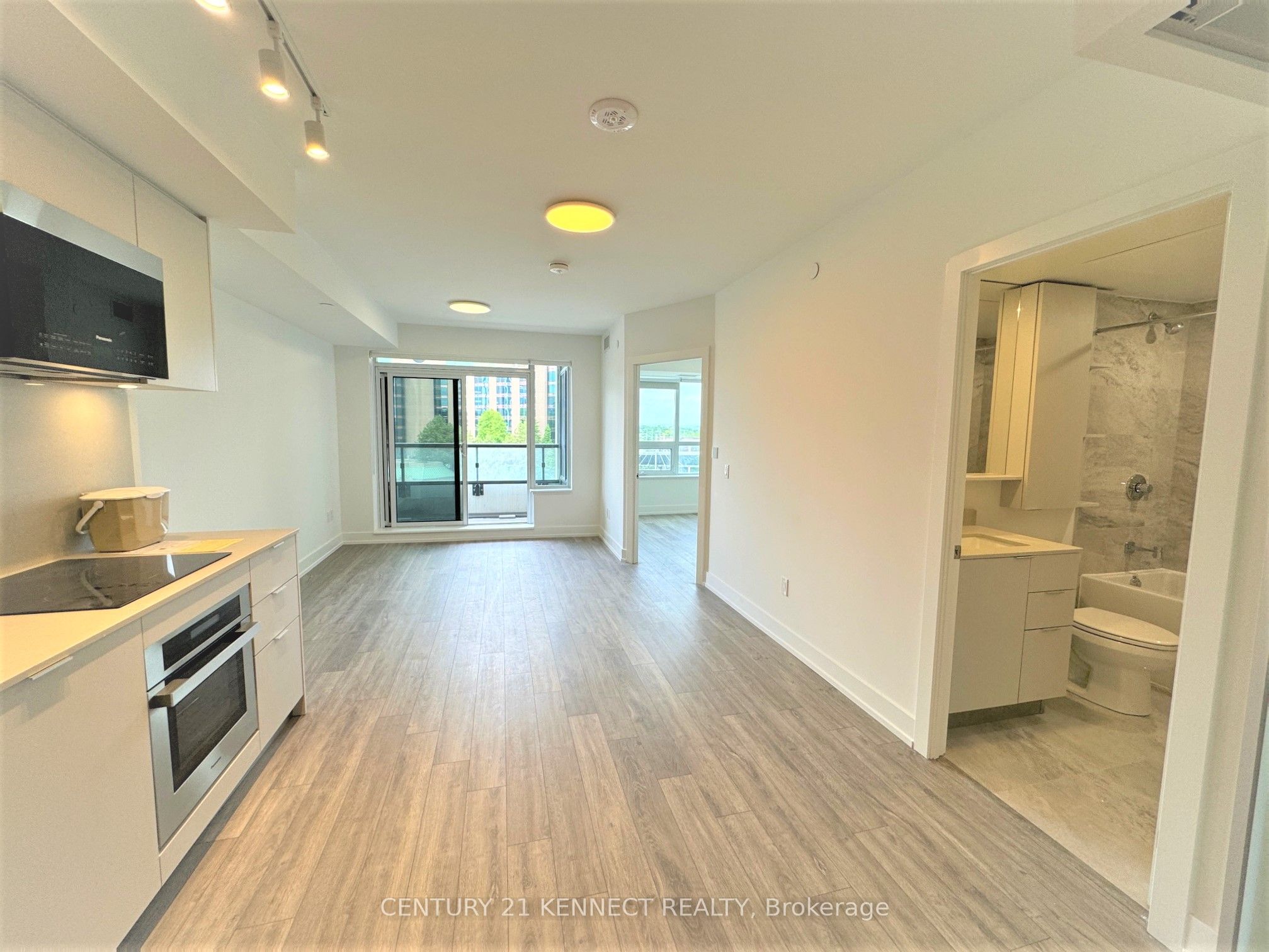 9 Clegg Road 912, Markham, ON L6G 0H3 photo 2