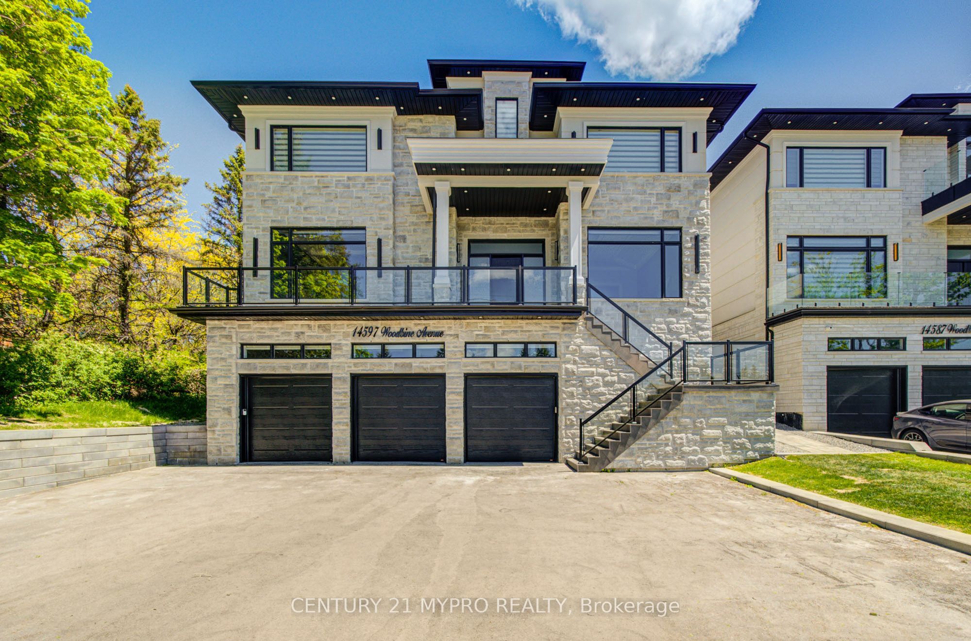 14597 Woodbine Avenue, Whitchurch-Stouffville, ON L4A 2E2