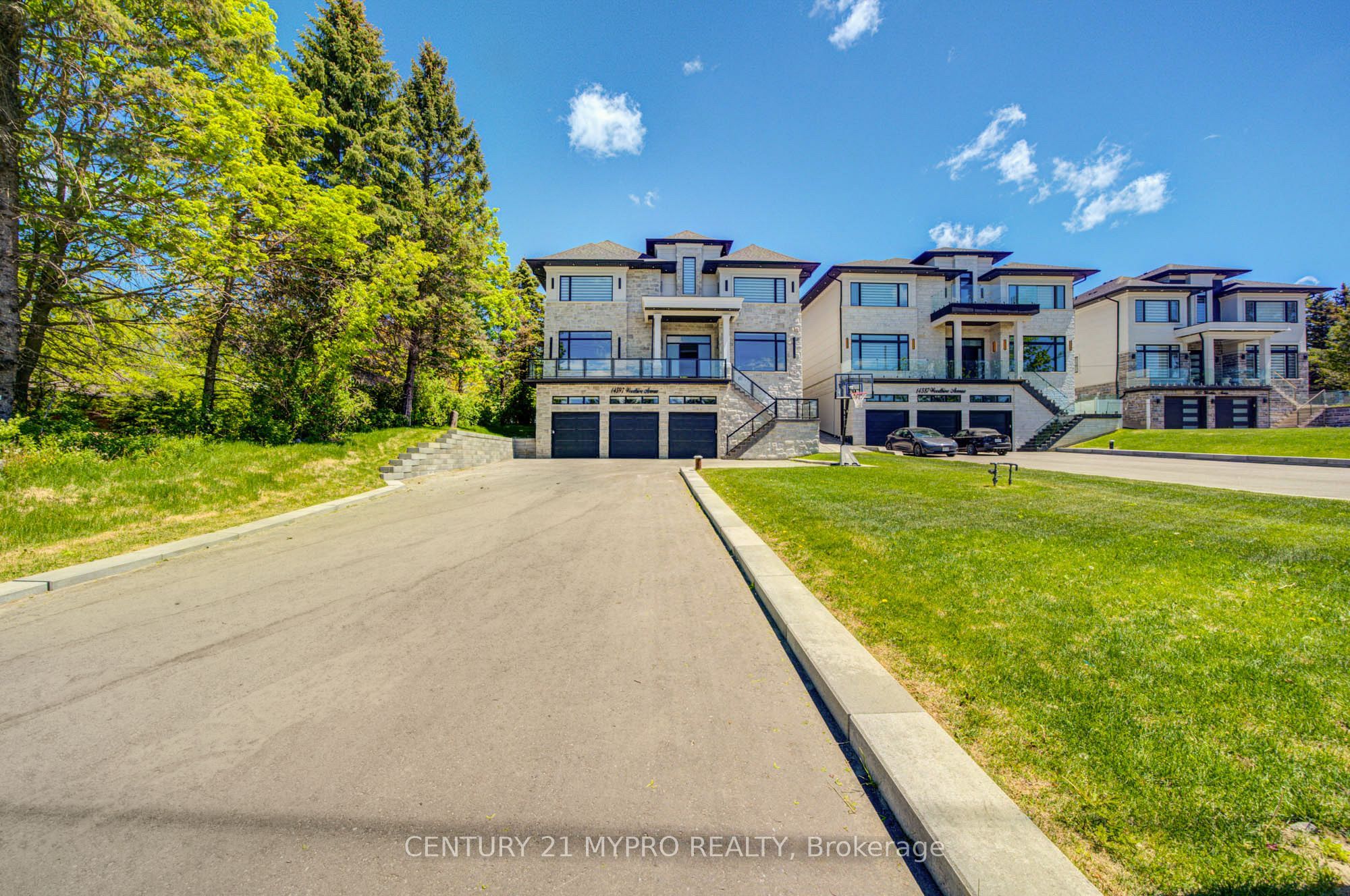 14597 Woodbine Avenue, Whitchurch-Stouffville, ON L4A 2E2 photo 4