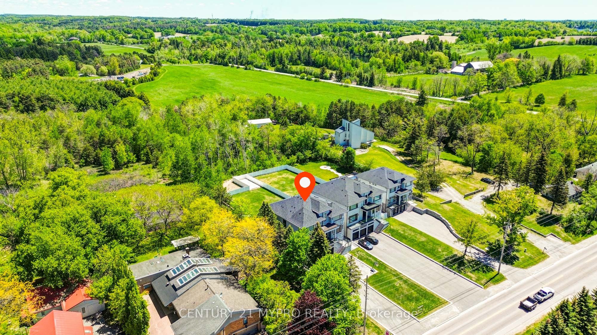 14597 Woodbine Avenue, Whitchurch-Stouffville, ON L4A 2E2 photo 5