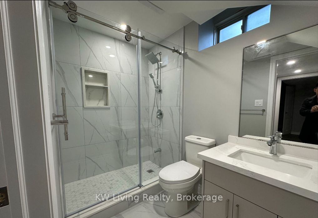 158 William Bartlett Drive LOWER, Markham, ON L6C 0V7 photo 3