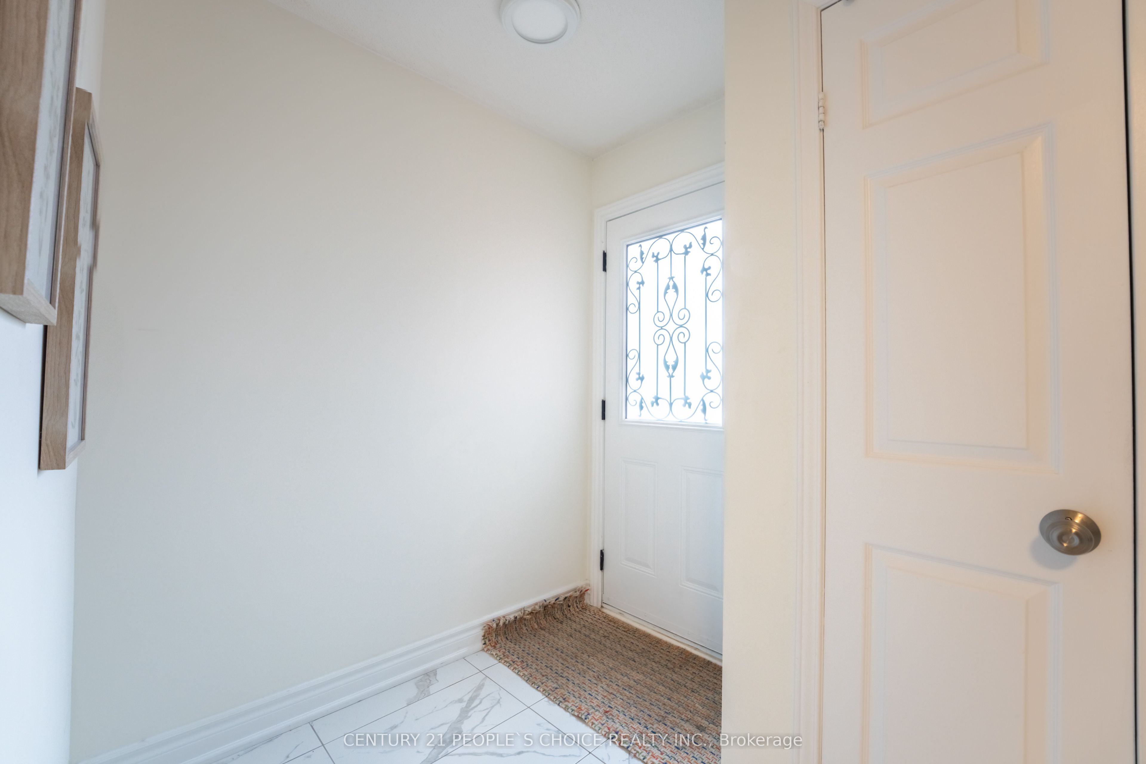 15 Kilbarry Court, Richmond Hill, ON L4C 6M8 photo 5