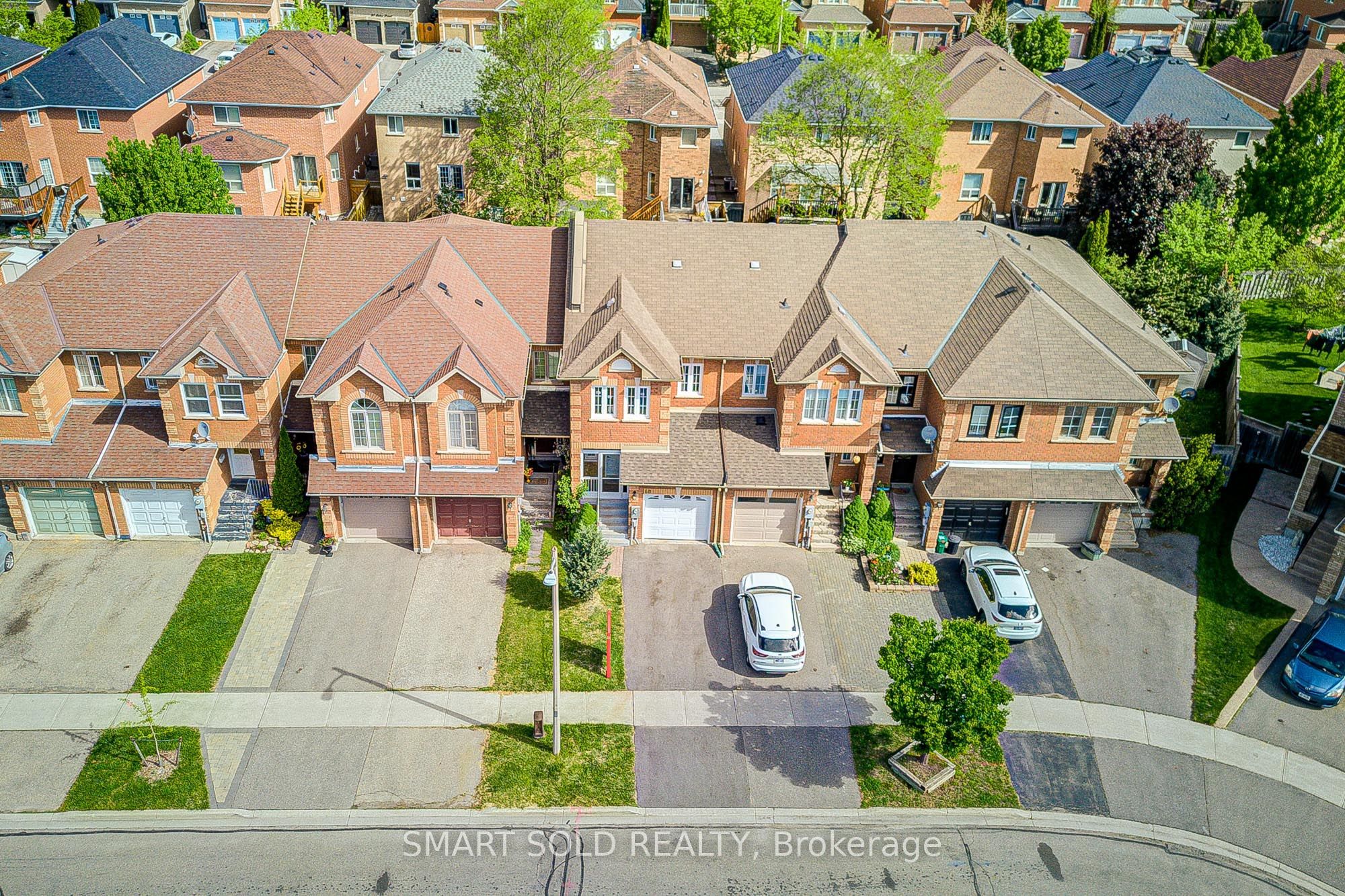 68 Denton Circle, Vaughan, ON L6A 2N4 photo 4