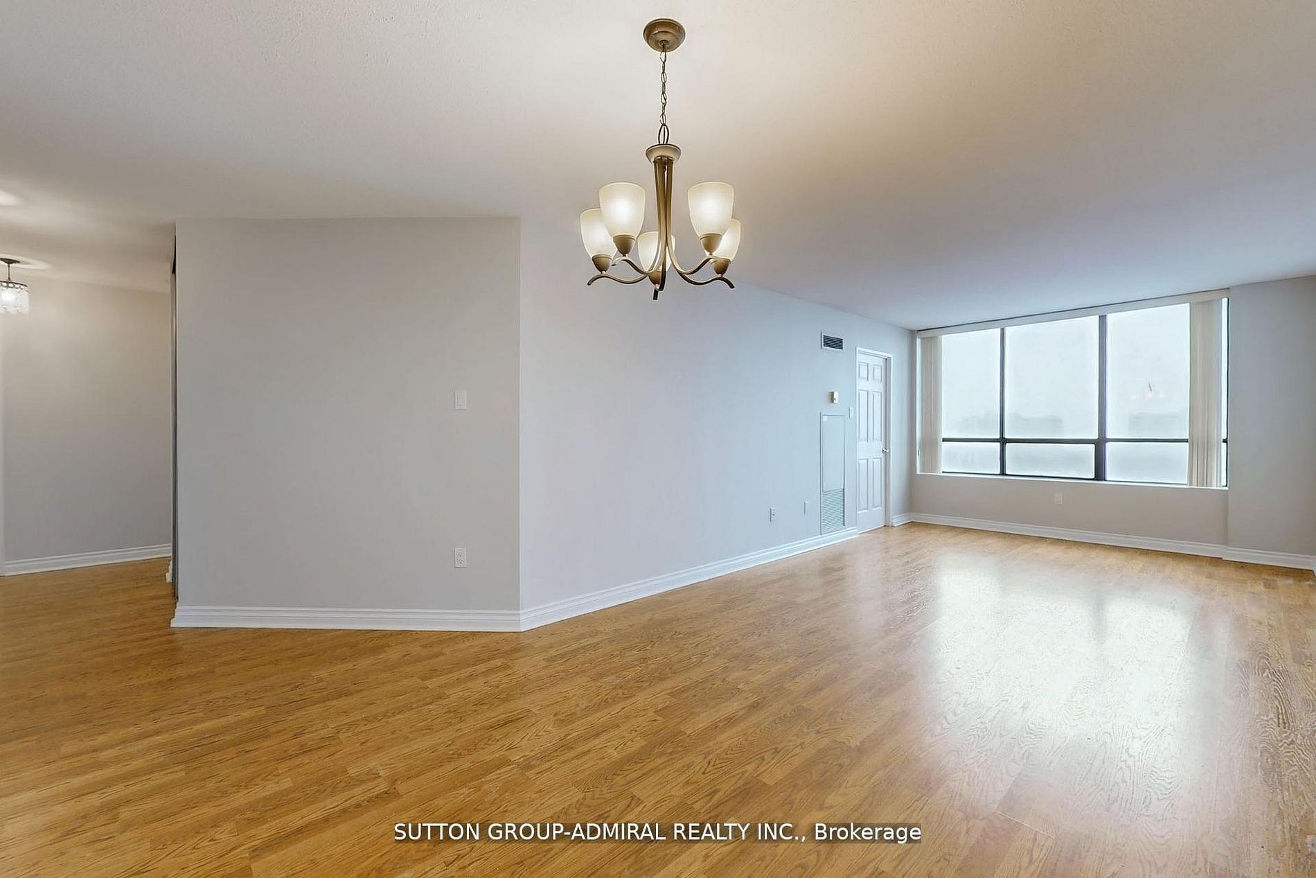 7601 Bathurst Street 1107, Vaughan, ON L4J 4H5 photo 5