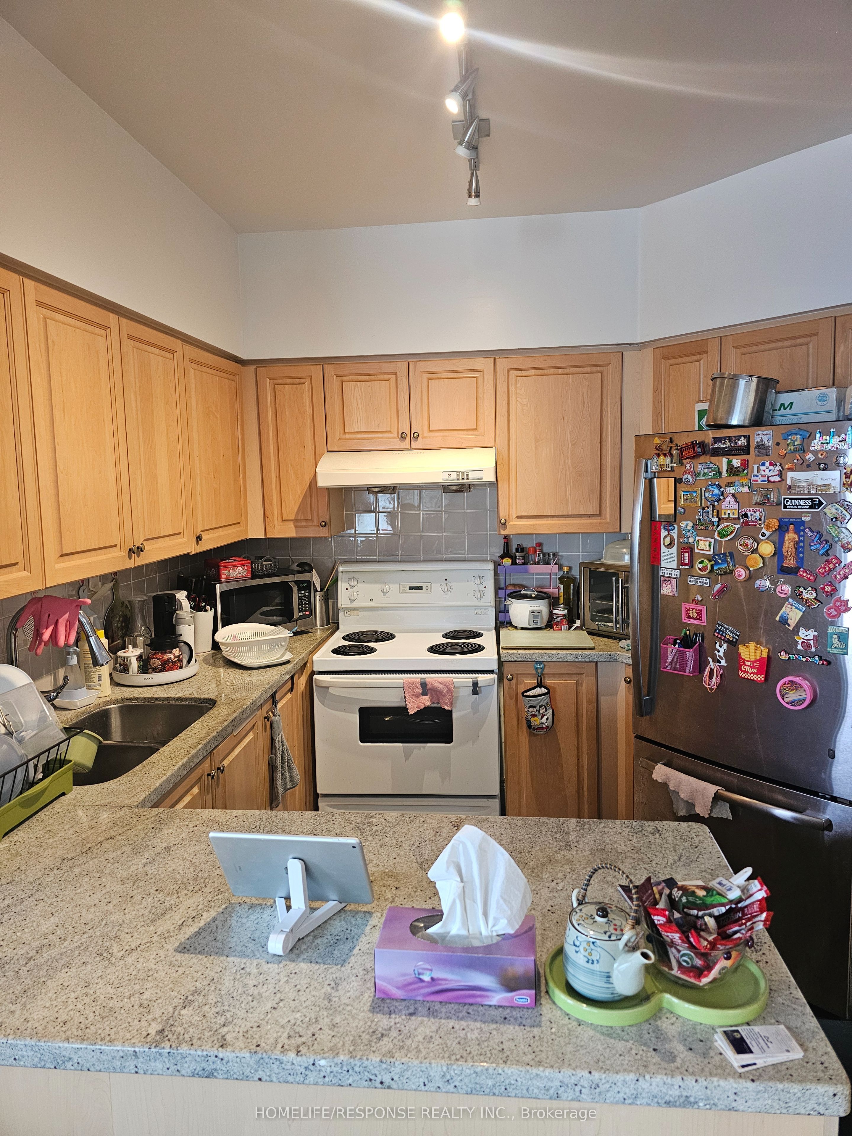 48 Suncrest Boulevard 1011, Markham, ON L3T 7Y5 photo 5