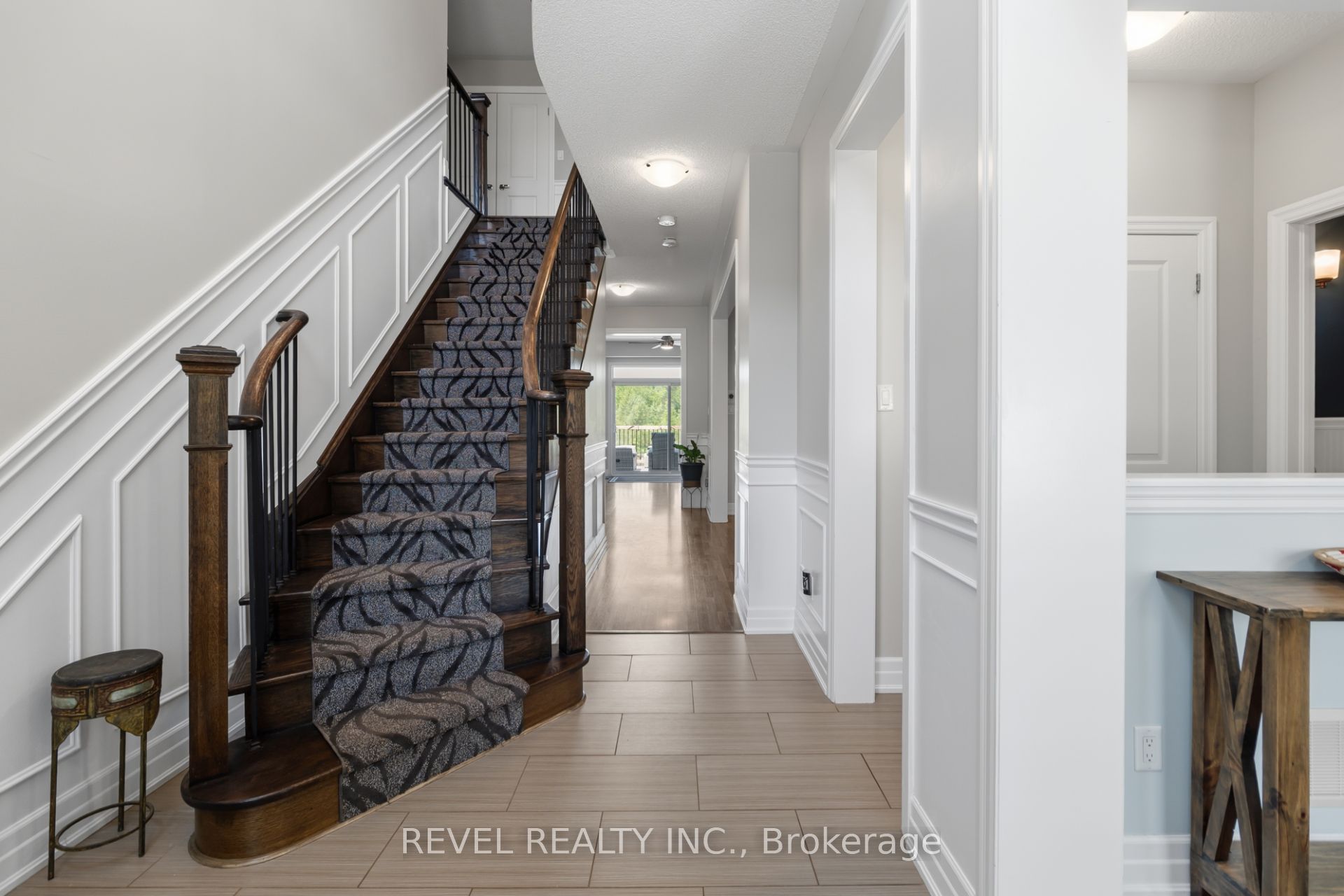 74 Mount Crescent, Essa, ON L0M 1B5 photo 4