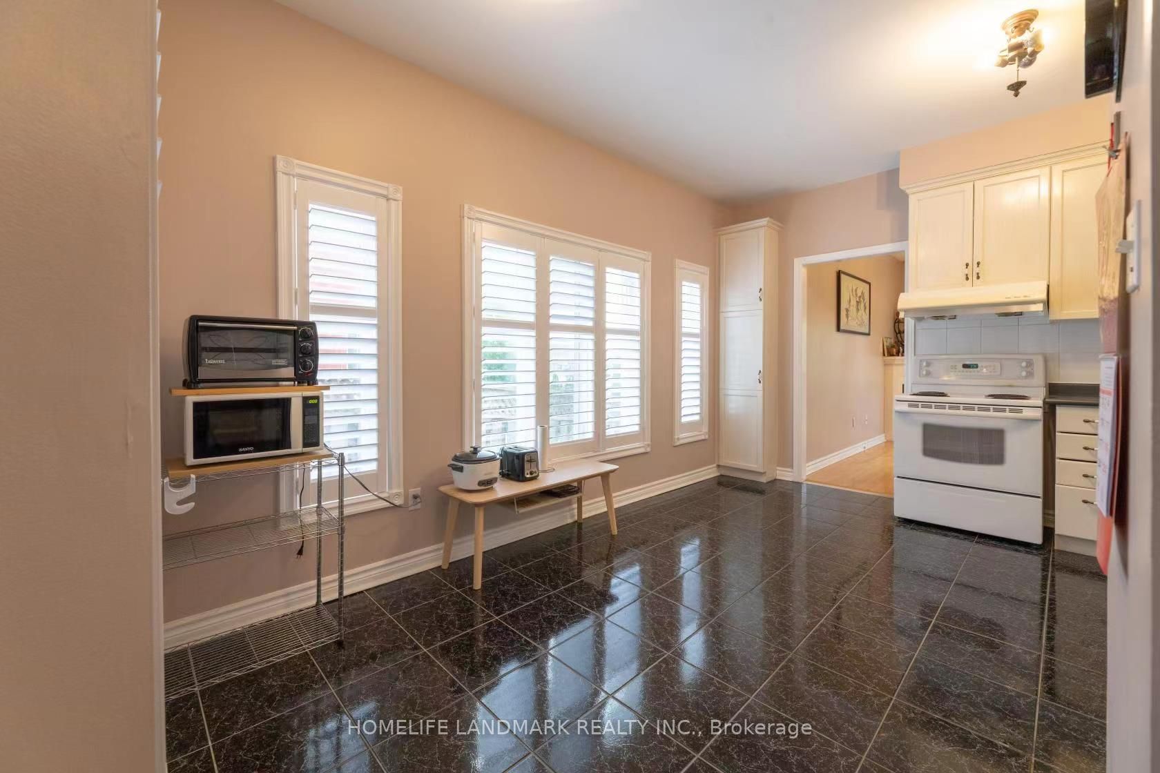 117 Macon Place, Markham, ON L3R 0V4 photo 3