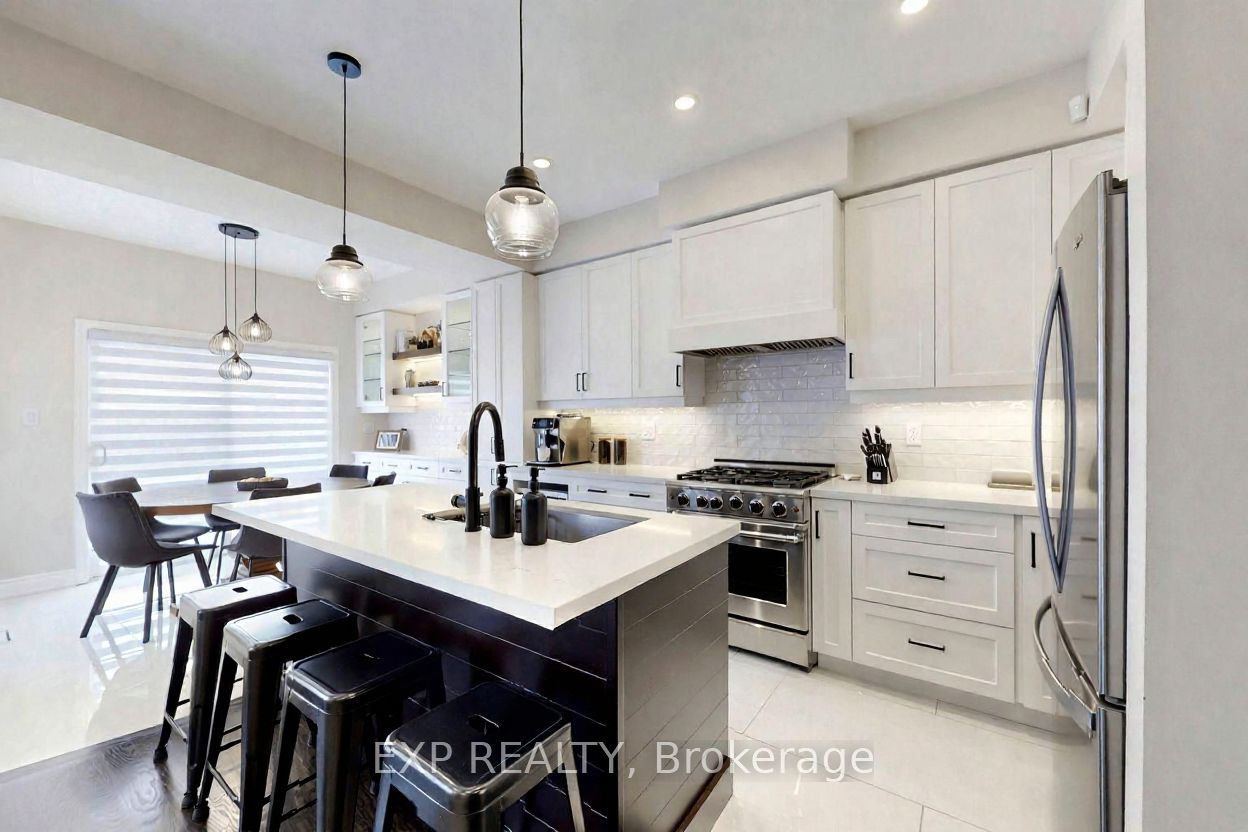 11 Martina Crescent Basement, Vaughan, ON L4H 3B6 photo 4