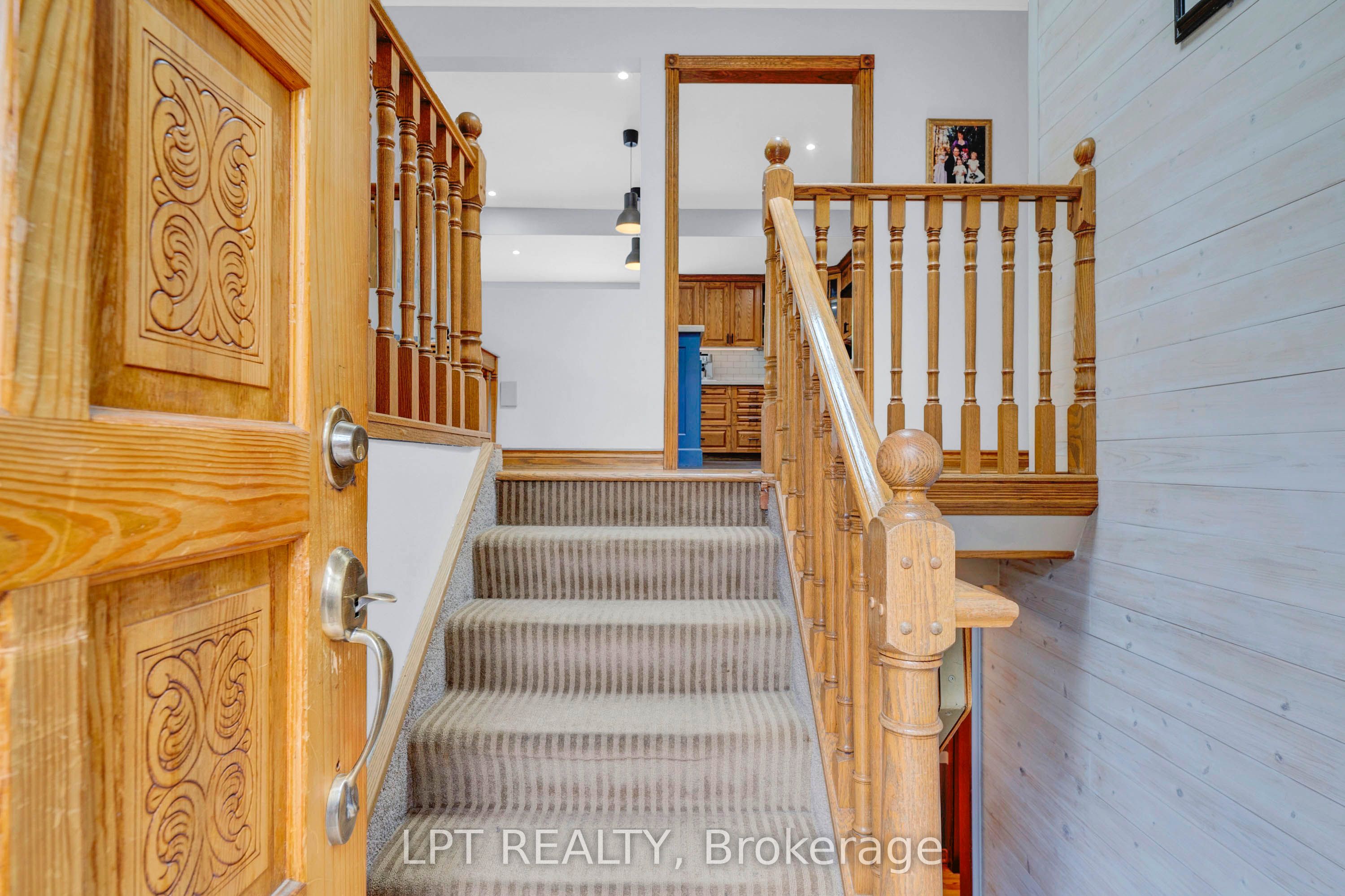 233 Sand Road, East Gwillimbury, ON L9N 1K1 photo 4